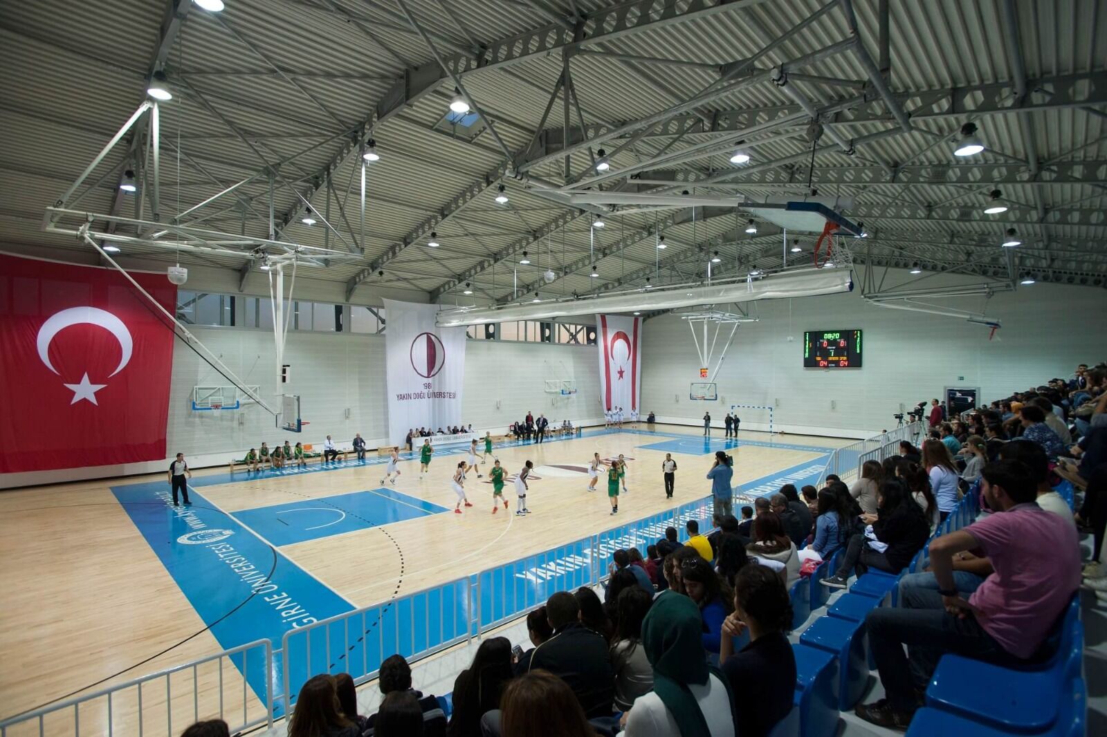 Yokten Yakin Dogu Universitesine Odul (4)