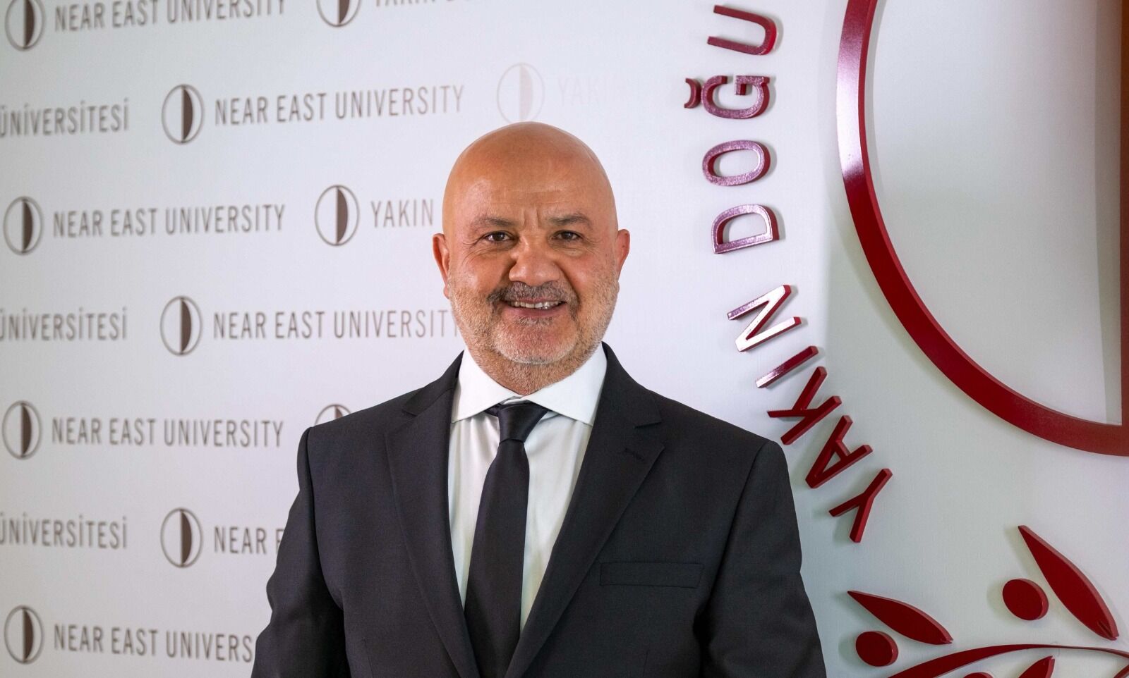 Yokten Yakin Dogu Universitesine Odul (7)