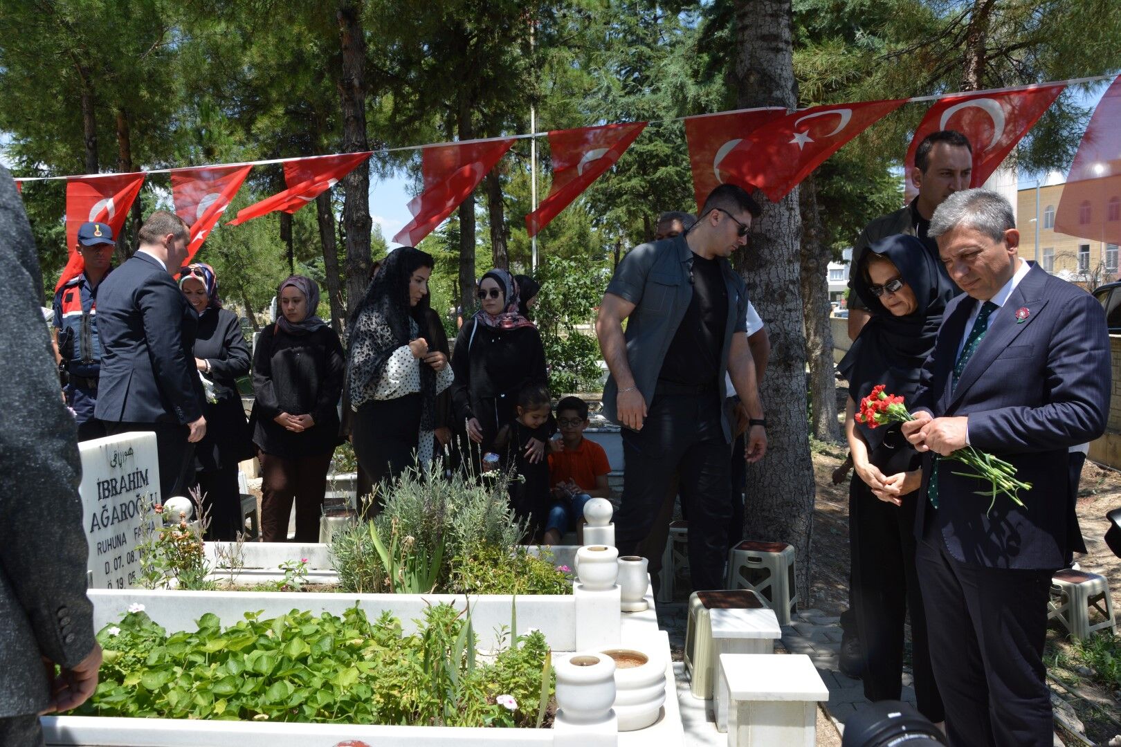 15 Temmuz Şehidi Yasin Naci Ağaroğlu, Mezarı Başında Anıldı (3)