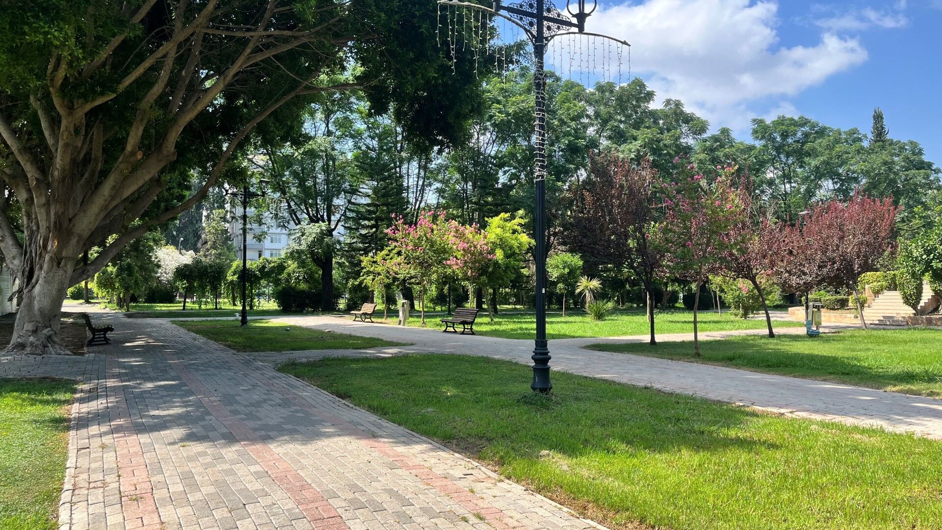 Adanalılar Sıcaktan Kaçtı, Cadde Ve Sokaklar Boş Kaldı (1)