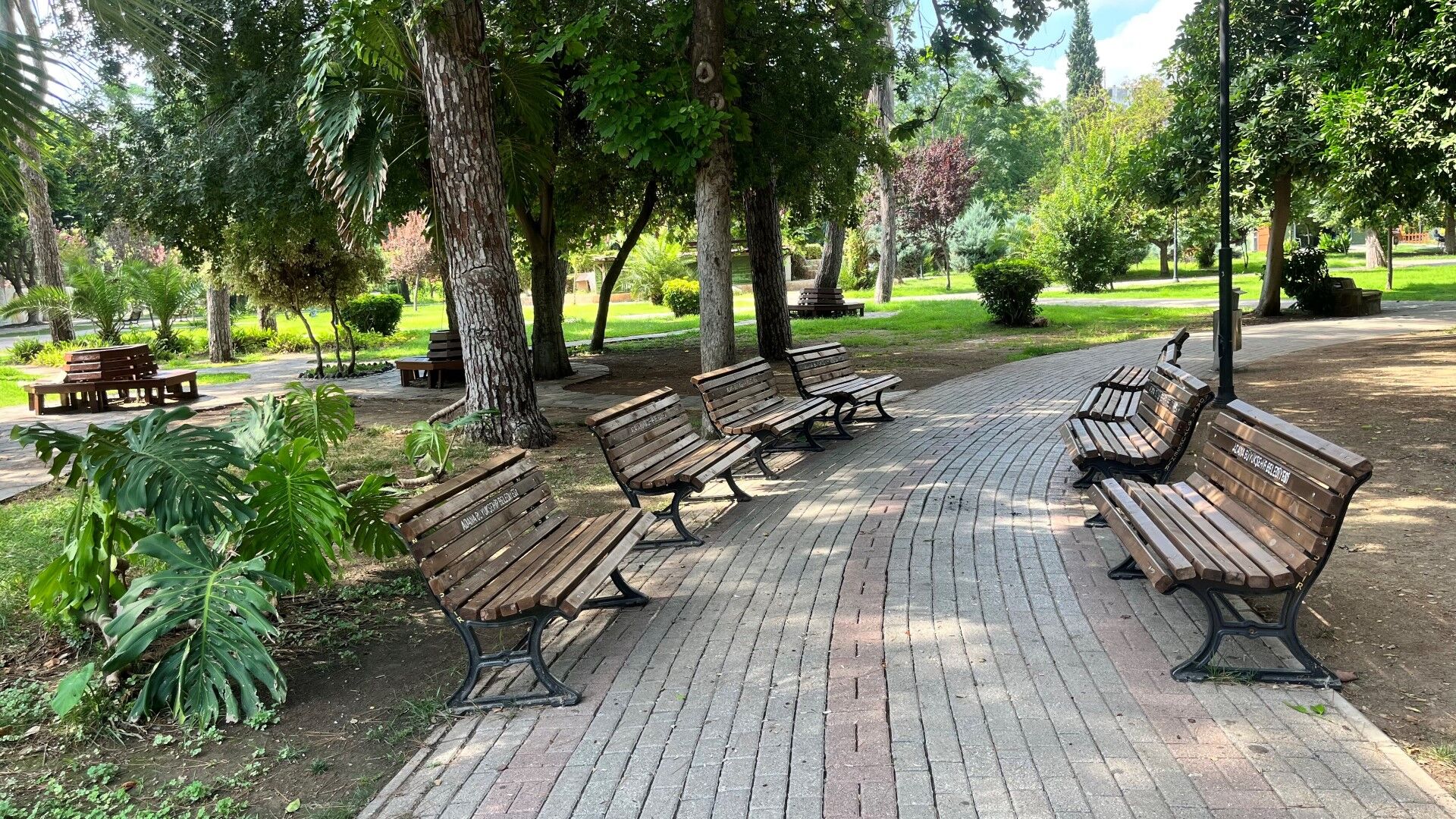 Adanalılar Sıcaktan Kaçtı, Cadde Ve Sokaklar Boş Kaldı (4)