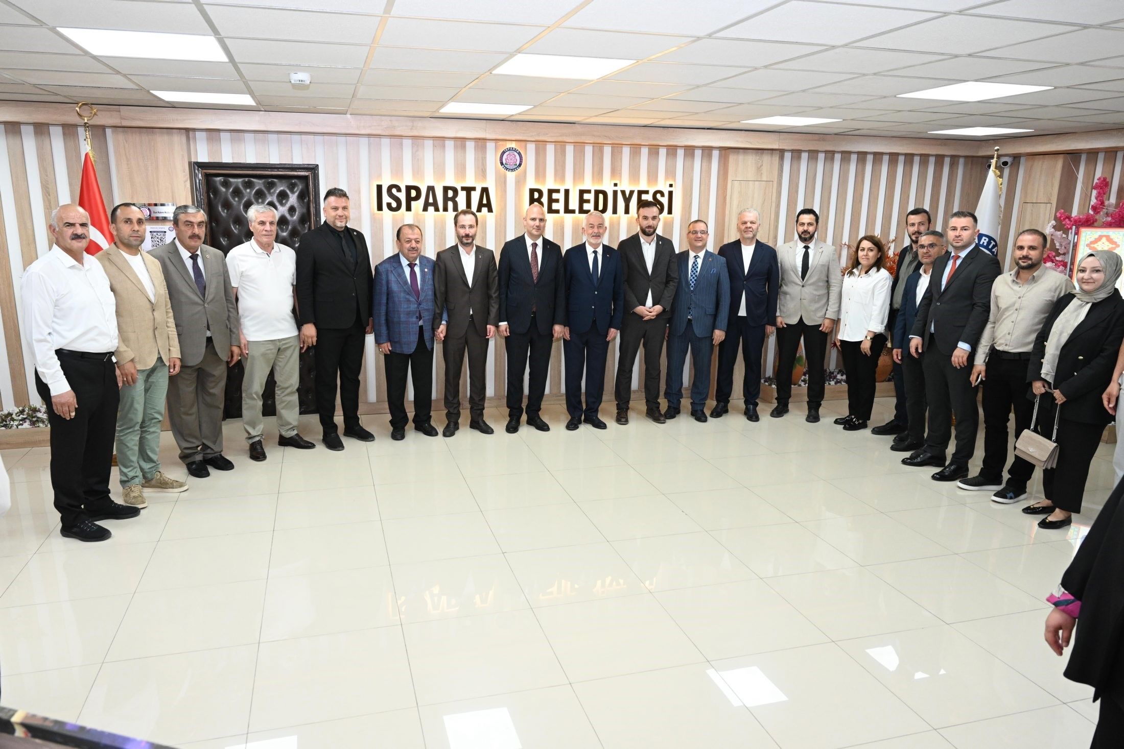 Ak Partili İleri'den Isparta Belediyesine Övgü (4)