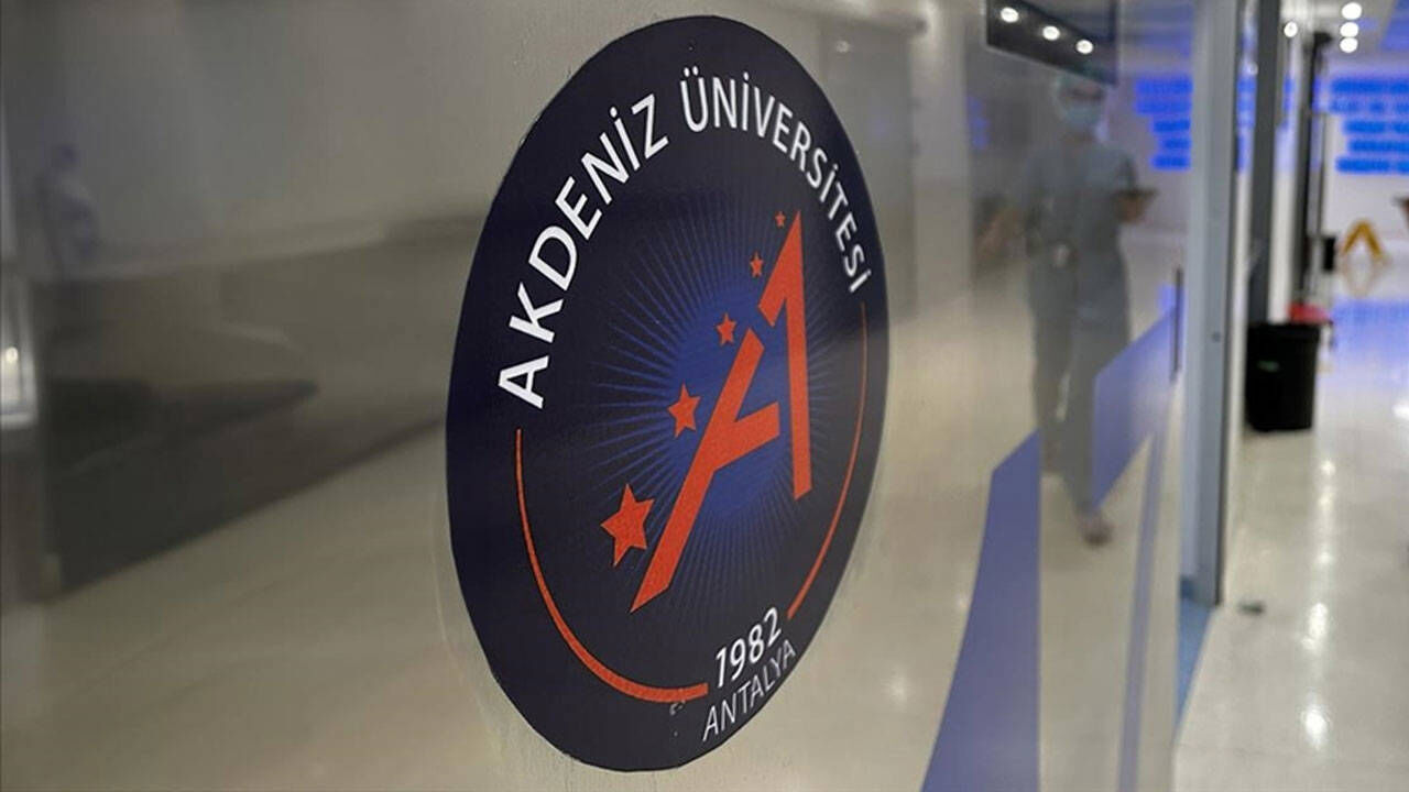 Akdeniz Üniversitesi’nde ‘Mezun Kart’ Dönemi Başlıyor (1)