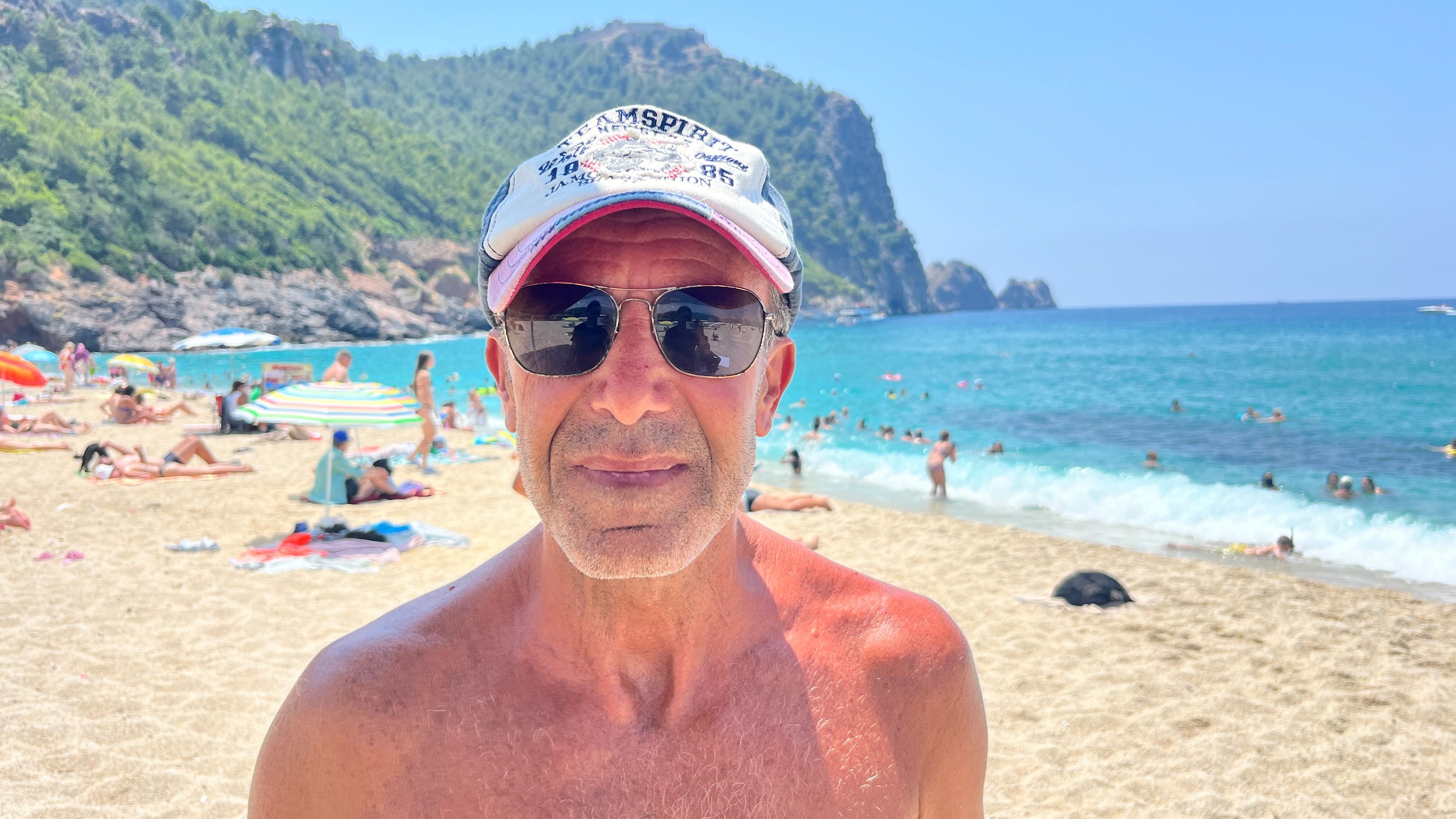 Alanya Da Sıcaklık 33 Dereceyi Buldu Turistler Denize Koştu (5)