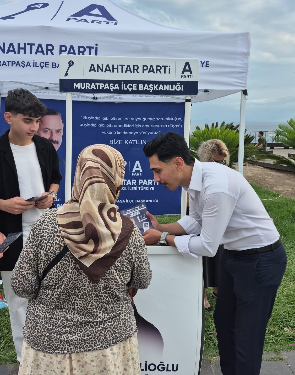 Anahtar Parti Muratpaşa Teşkilatı Sokaklarda Dertleri Dinledi (5)