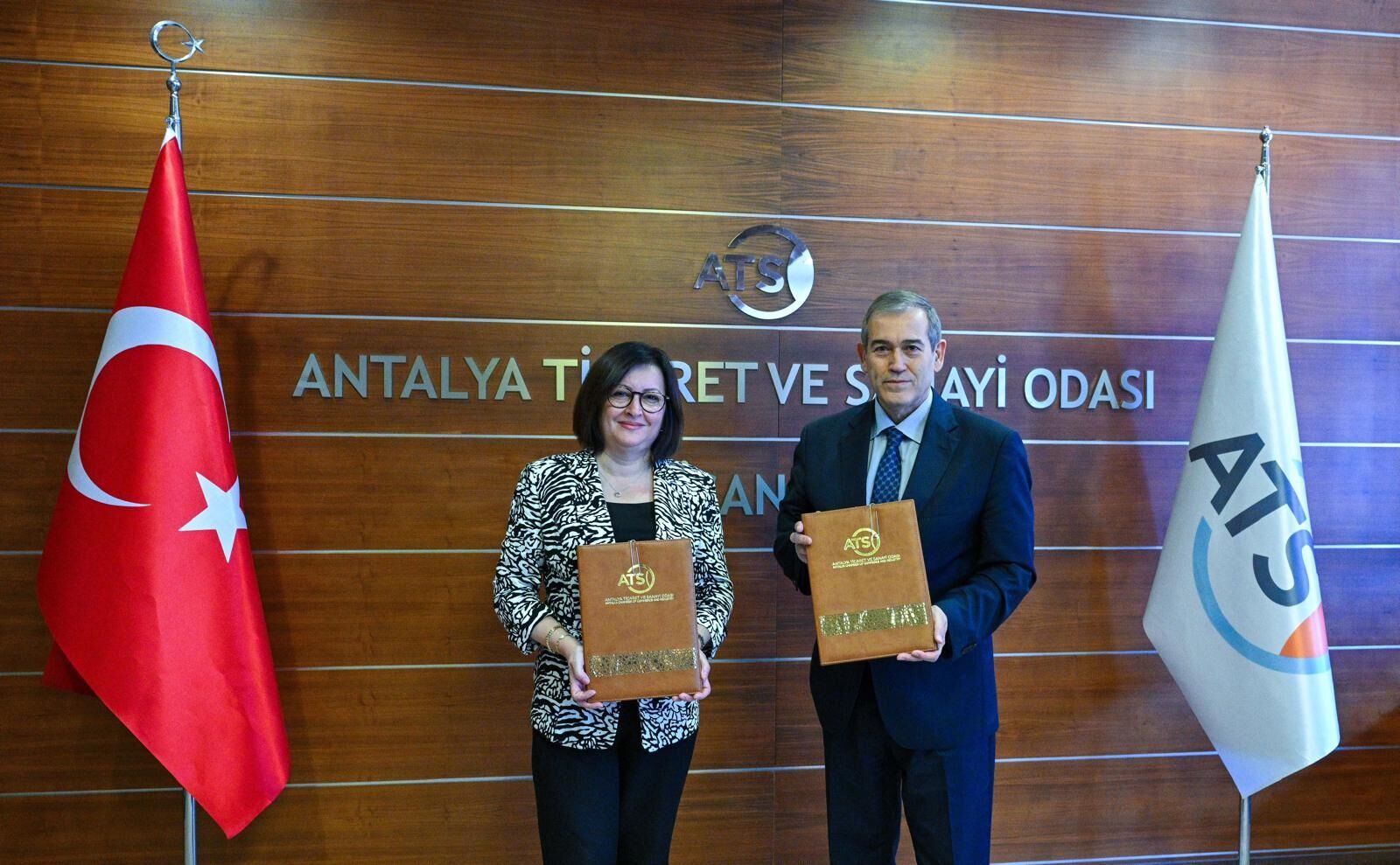 Antalya Akseki’nin Yıllardır Beklediği Sanayi Projesi Için Imzalar Atıldı (3)