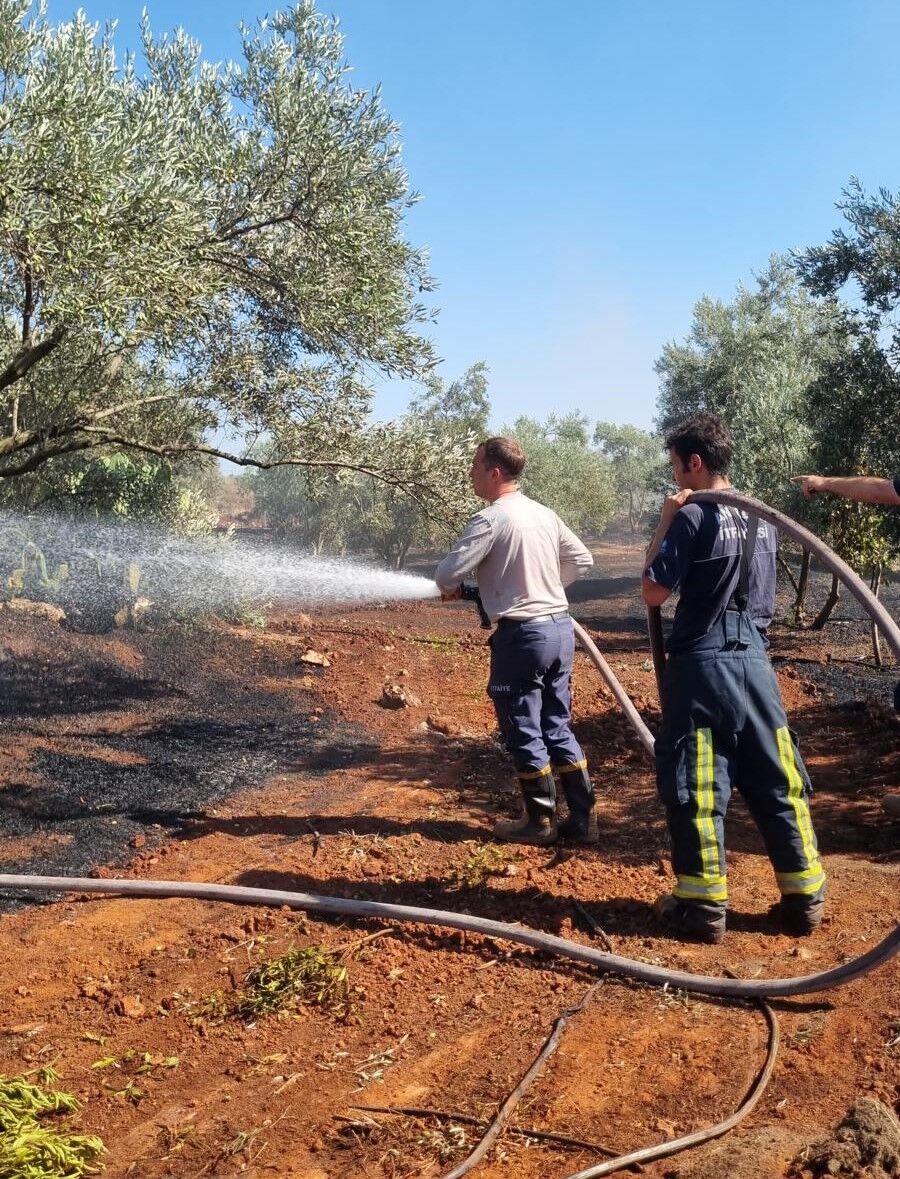 Antalya Büyükşehir Belediyesi Bütün Yangınlarla Mücadele Ediyor (3)