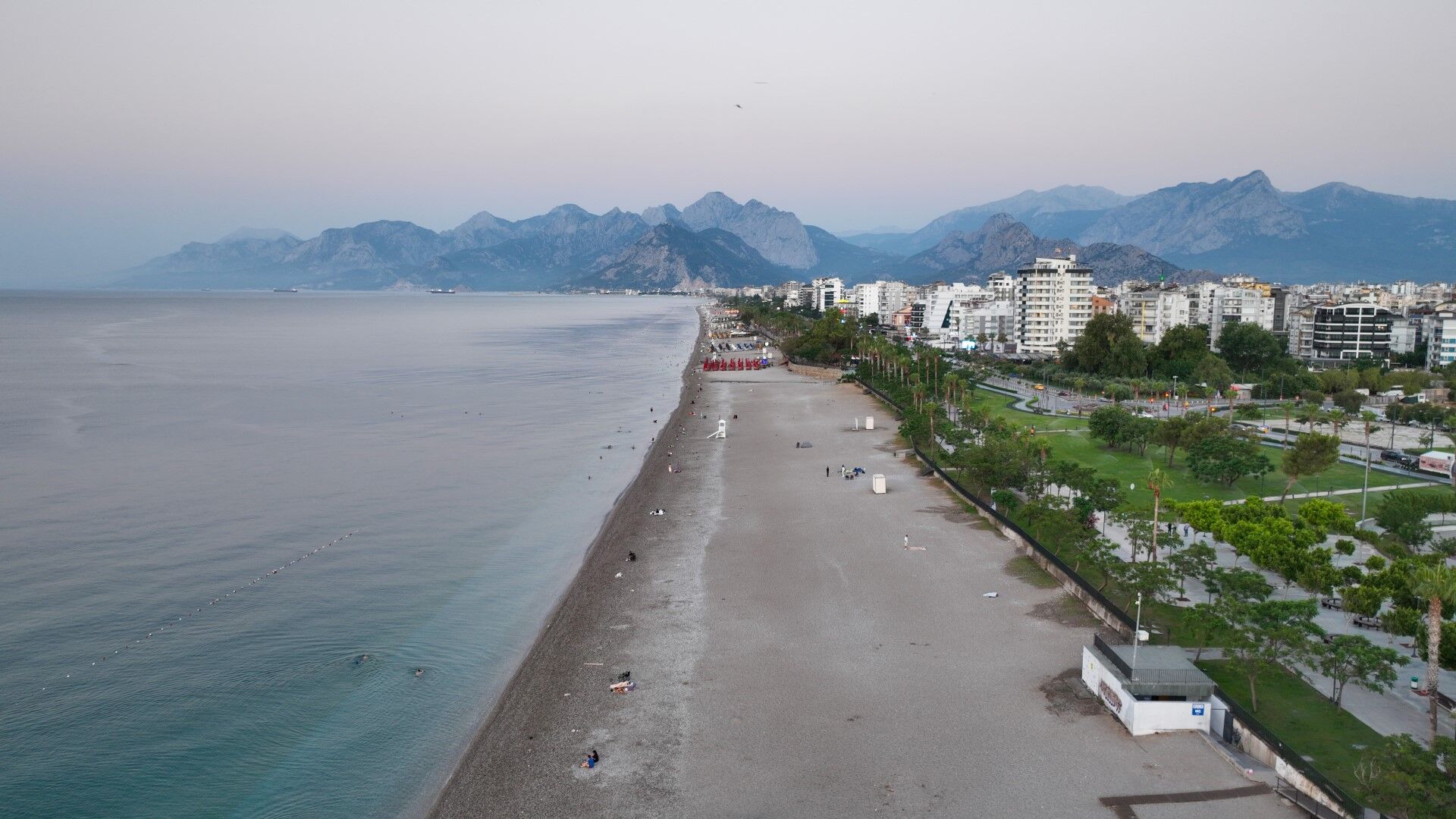 Antalya Büyükşehir Belediyesi’nden Detaylı Temizlik (4)