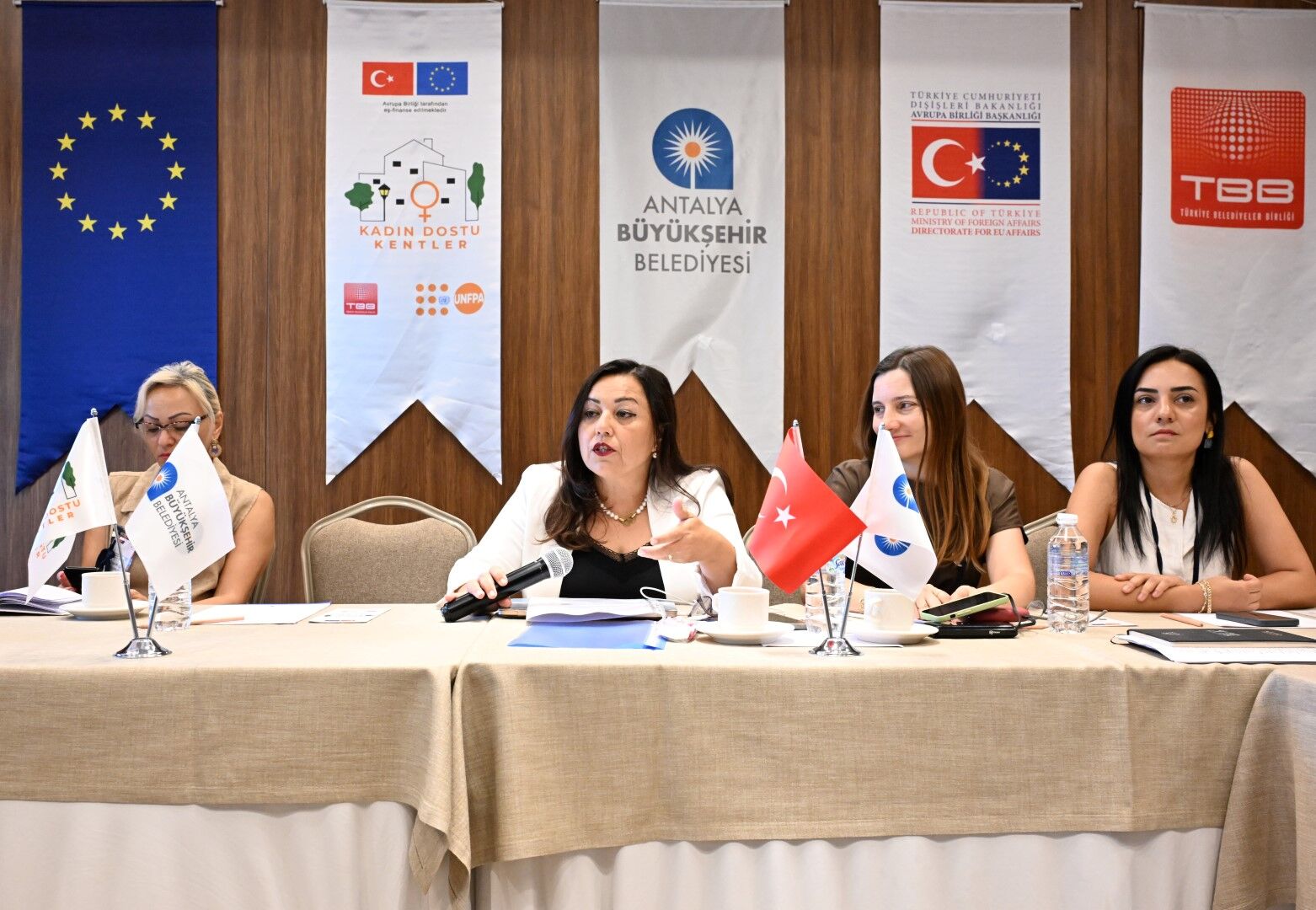 Antalya Büyükşehir Belediyesi’nden Kadınlara Özel Eğitim (3)