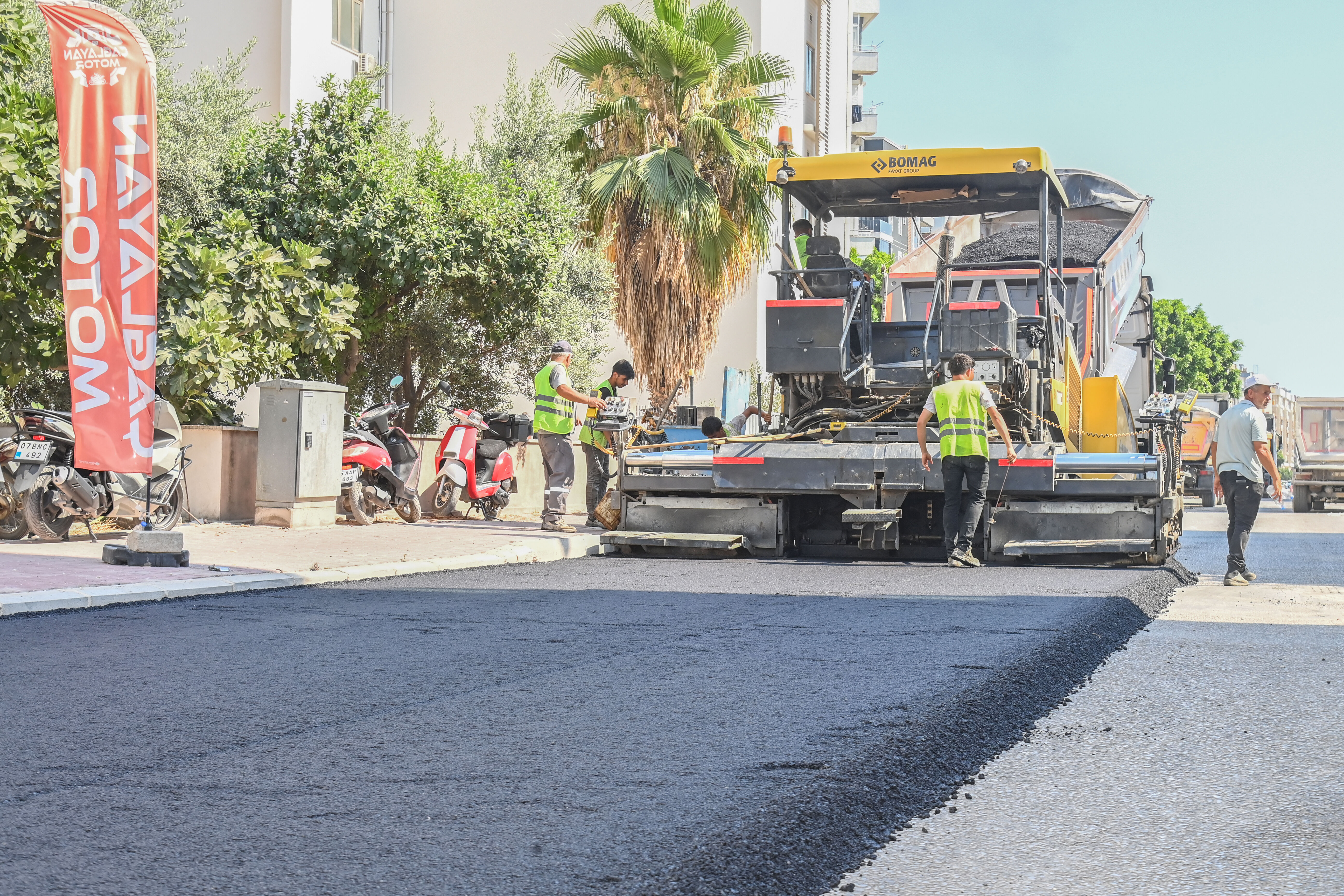 Antalya Kumluca Da Yollar Yenilendi (2)