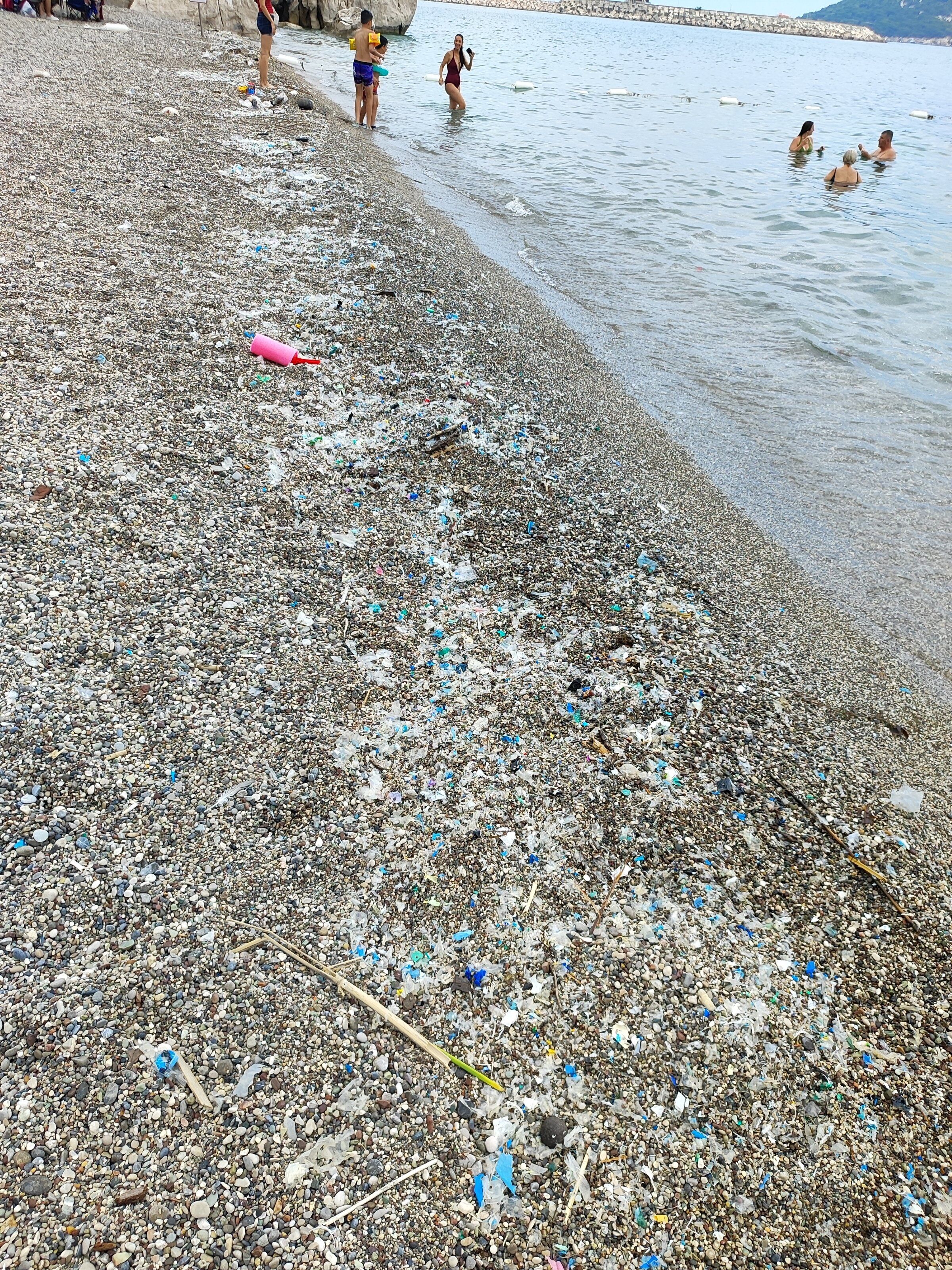 Antalya Sahilleri Çöp Kirliğine Teslim Oldu (2)