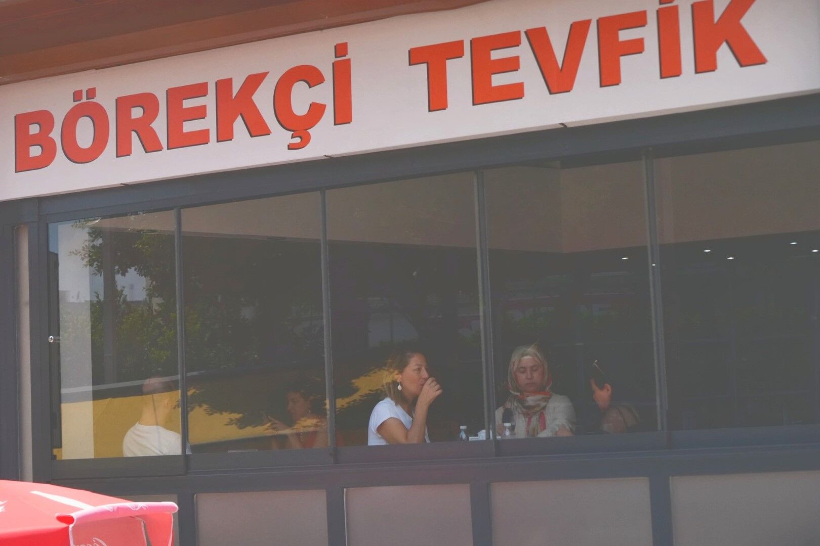 Antalya’da 81 Yaşında, 69 Yıldır Aynı Tezgahın Başında (1)
