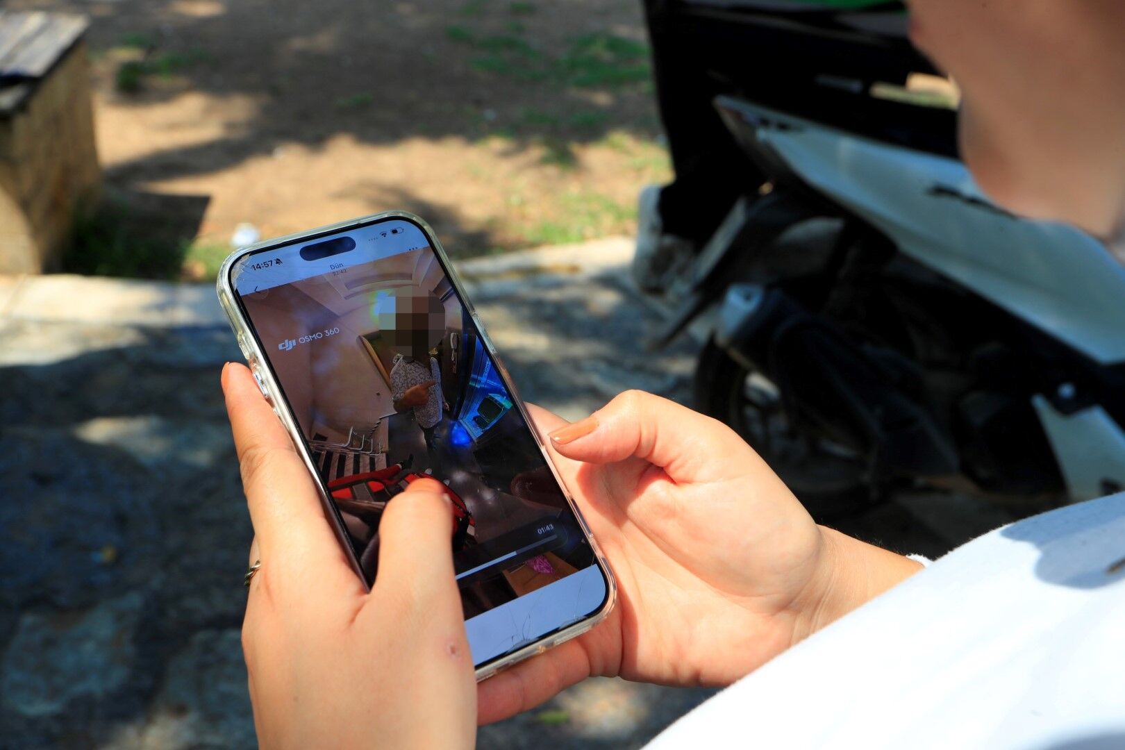 Antalya’da Kadın Motokuryeye Yapılan Terbiyesizlik Karakolda Bitti (4)