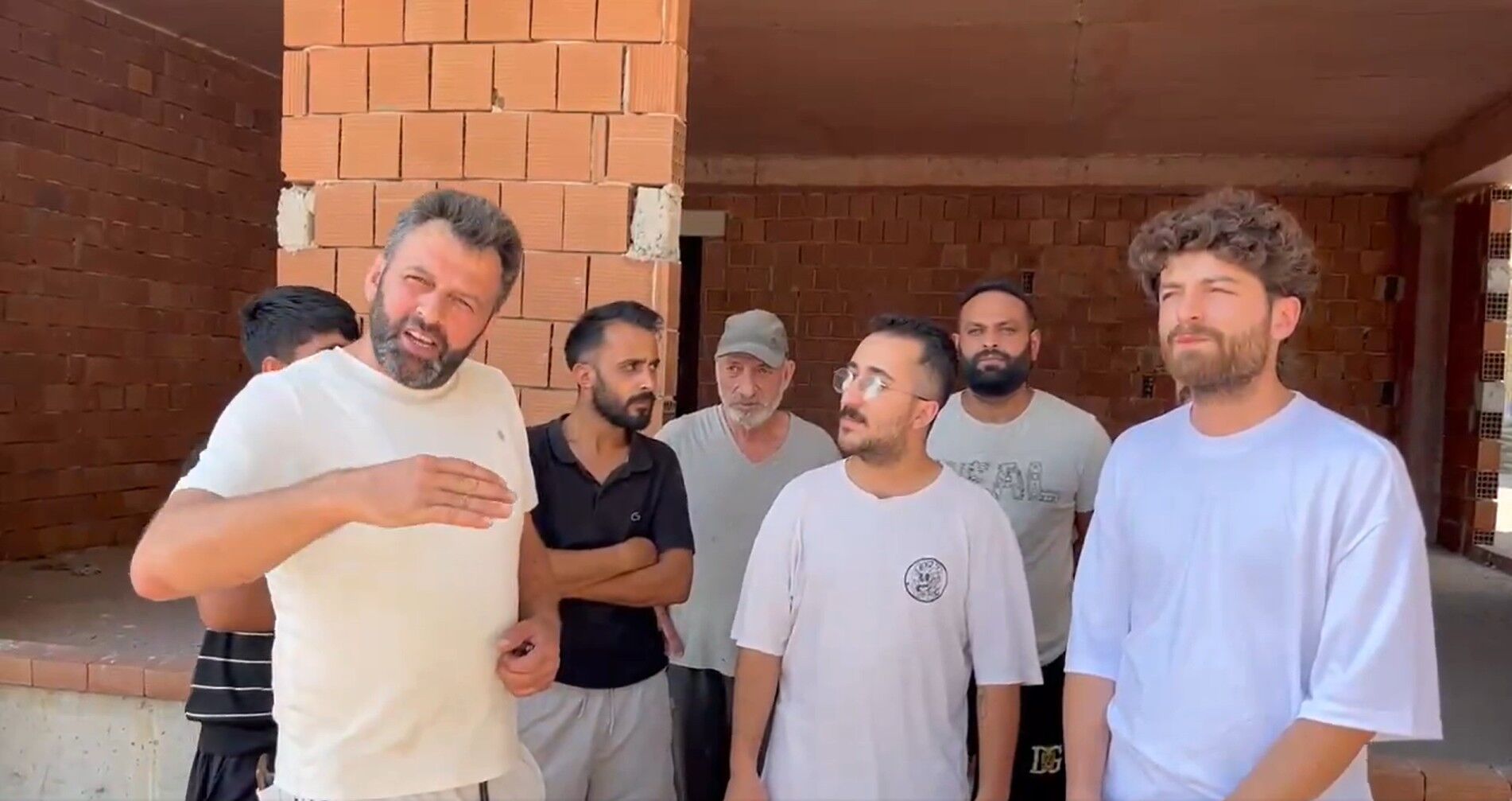 Antalyada Park Yasam Otel Santiyesinde Maas Alamayan Isciler Kule Vince Cikti (1)-1