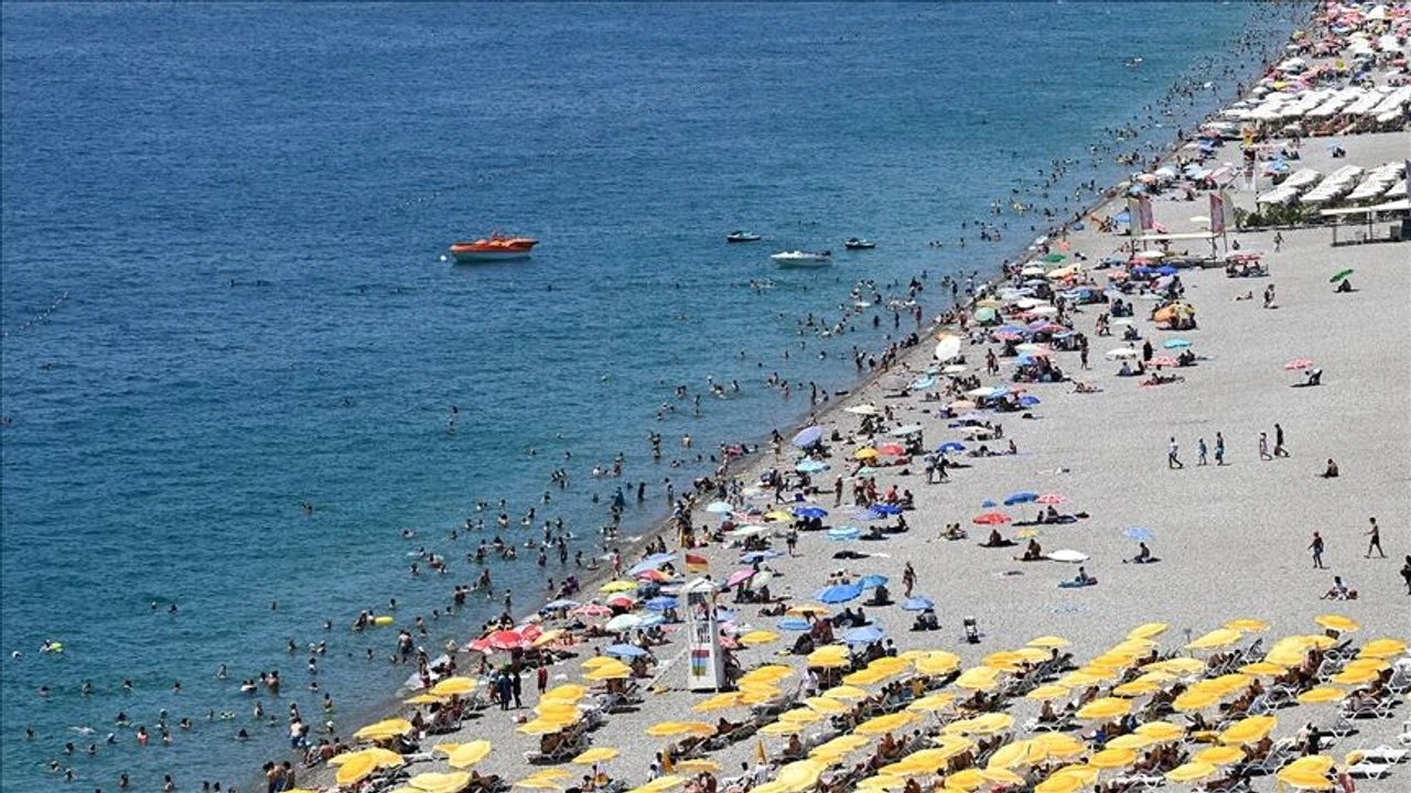 Antalyada Turist Basina Harcamanin Neden Dustugu Belli Oldu (3)-1