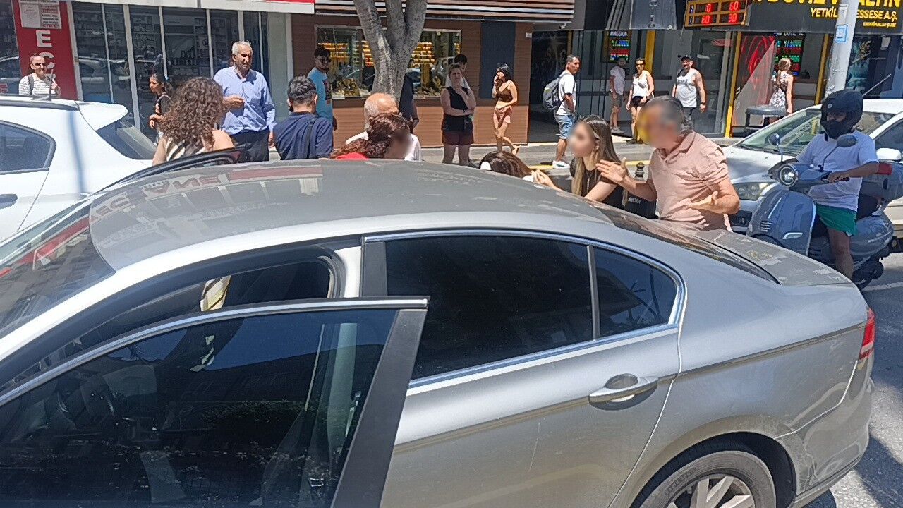 Antalya’da Yayalara Yol Vermek Tansiyonu Yükseltti (3)