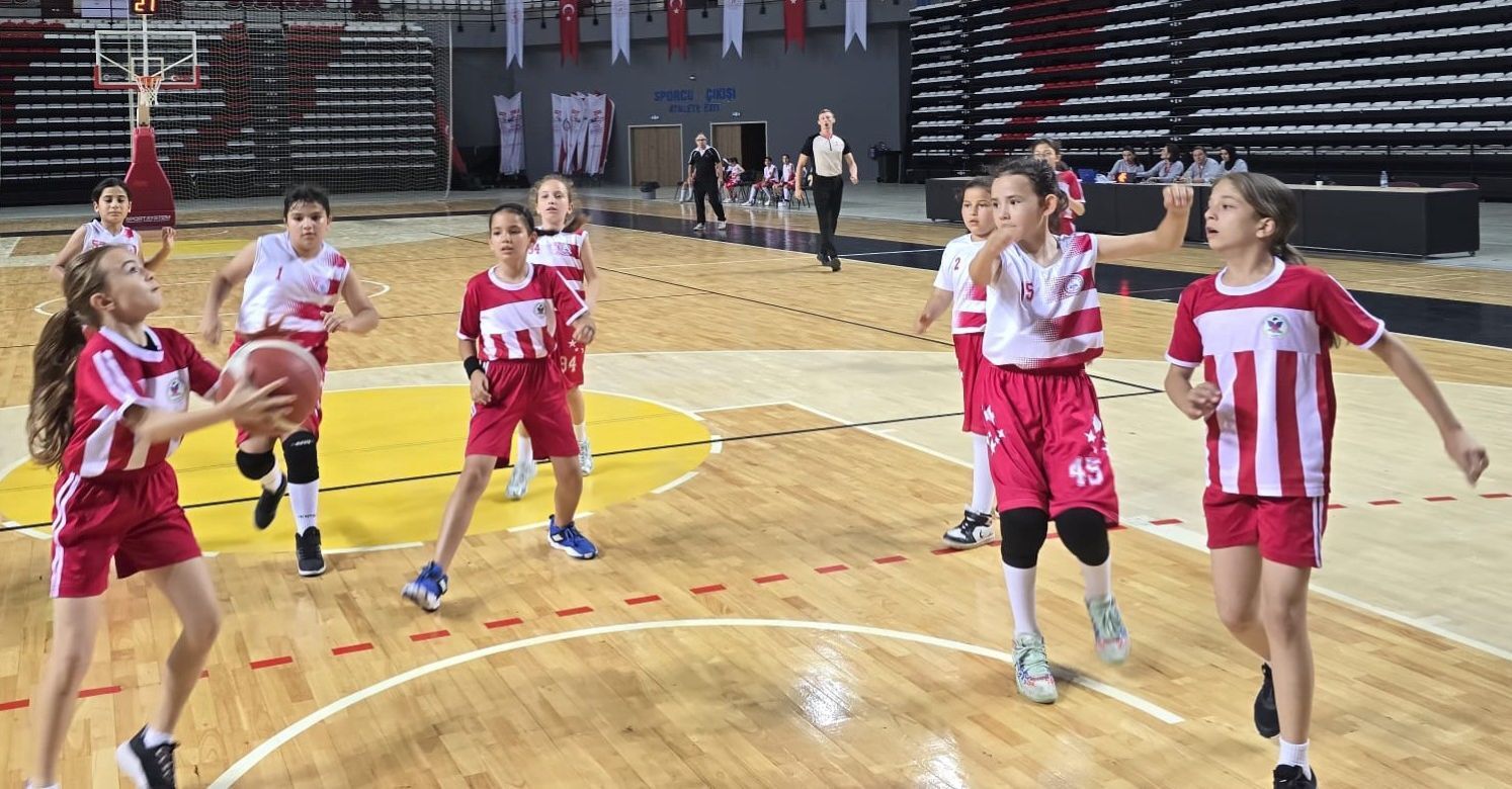 Antalya’da Yılda 4 Bin Maçın Oynandığı Basketbolda Hakem Kursu Açılıyor (2)