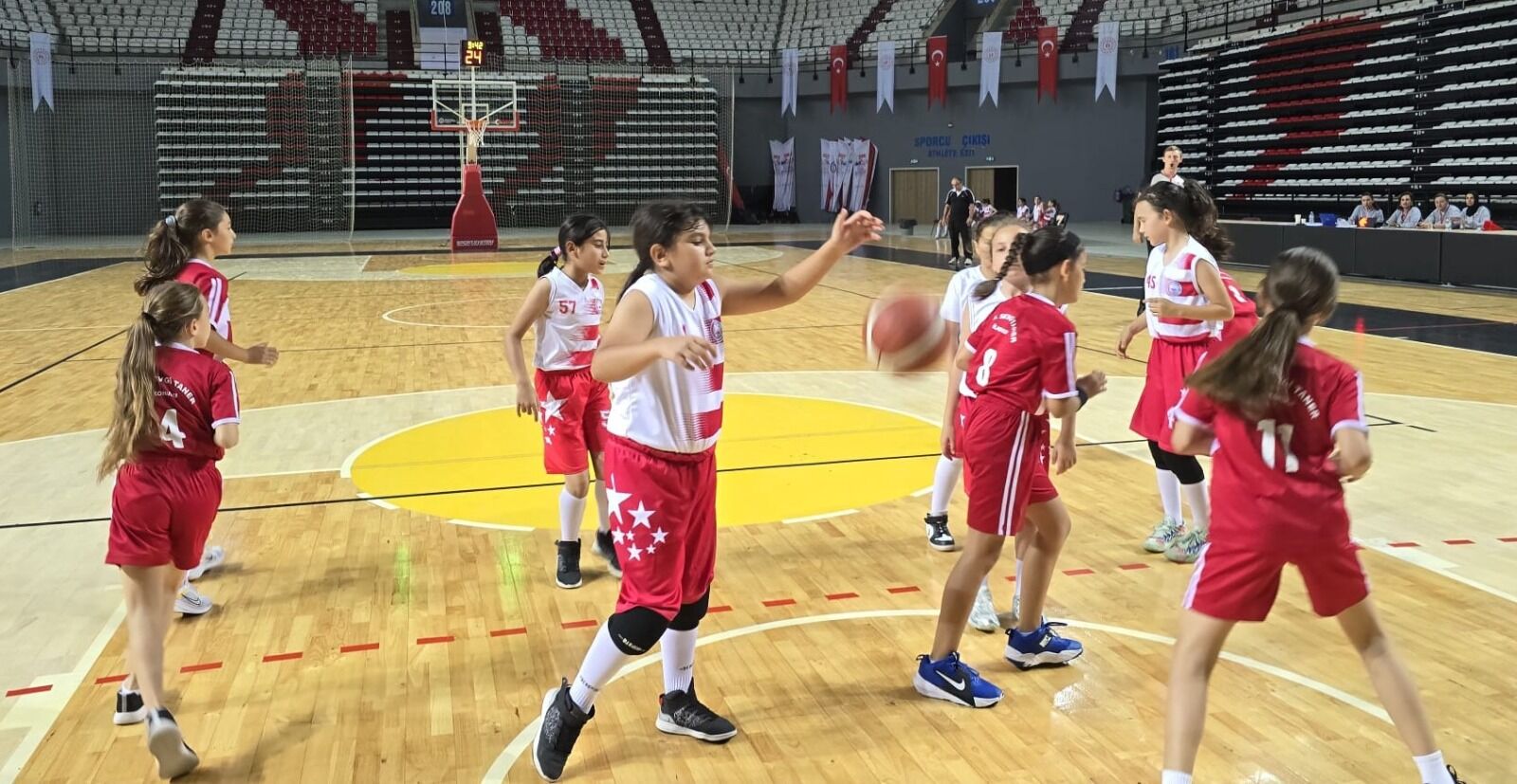 Antalya’nın 3 Bin 900 Basketbolcu, 6 Bin 500 Maç Oynadı (5)