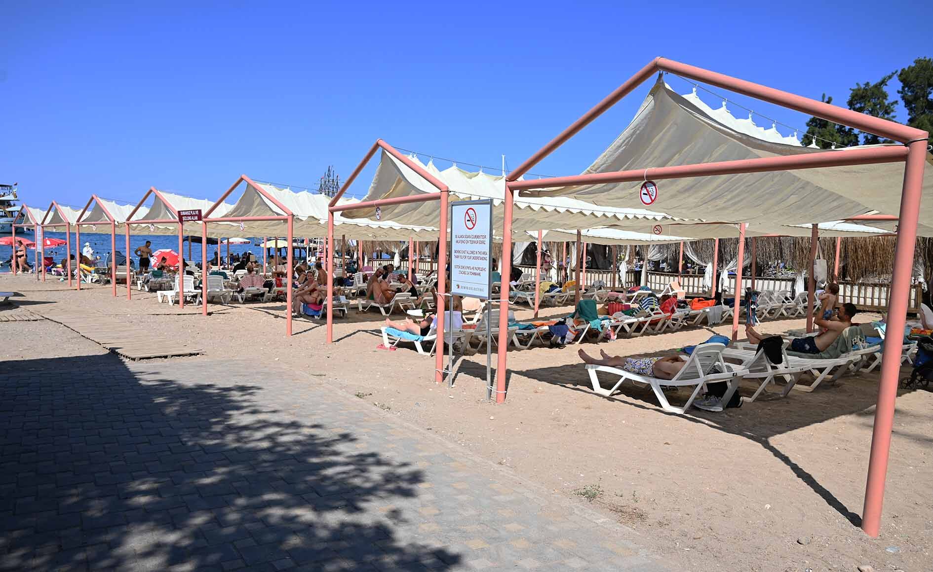 Antalya’nın Dünyaca Ünlü Sahilinde Yasak Başladı (6)