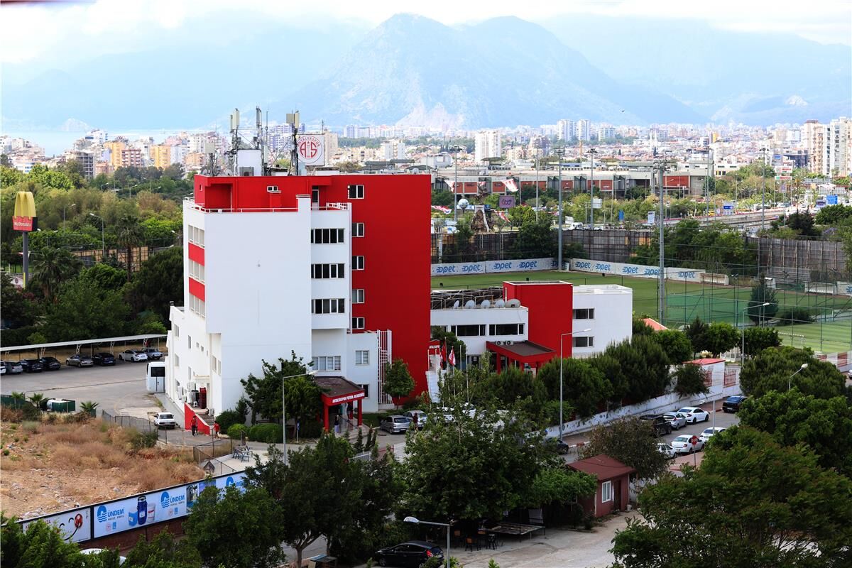 Antalyaspor’da Görülmemiş Haciz! Temizlik Malzemeleri Bile Haczedildi (1)-1