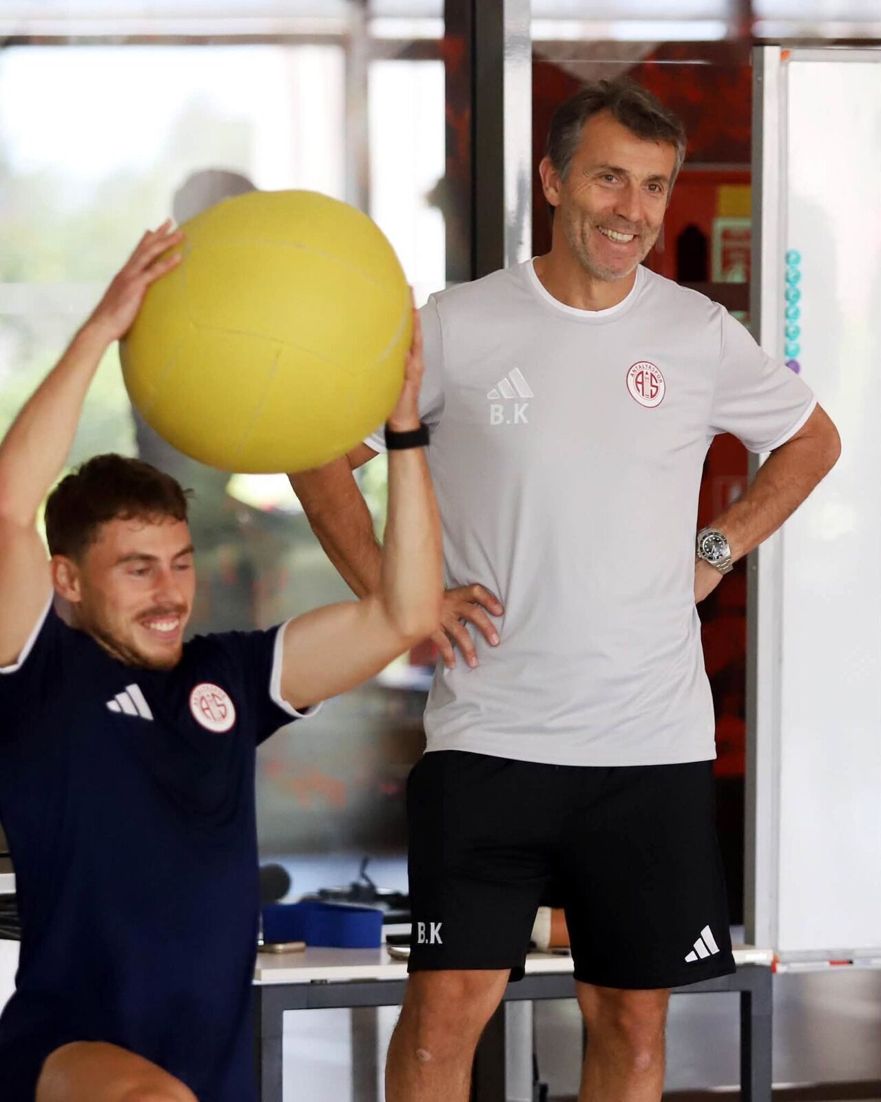 Antalyasporlu Futbolcular 2 Günlük Izne Çıktı (3)