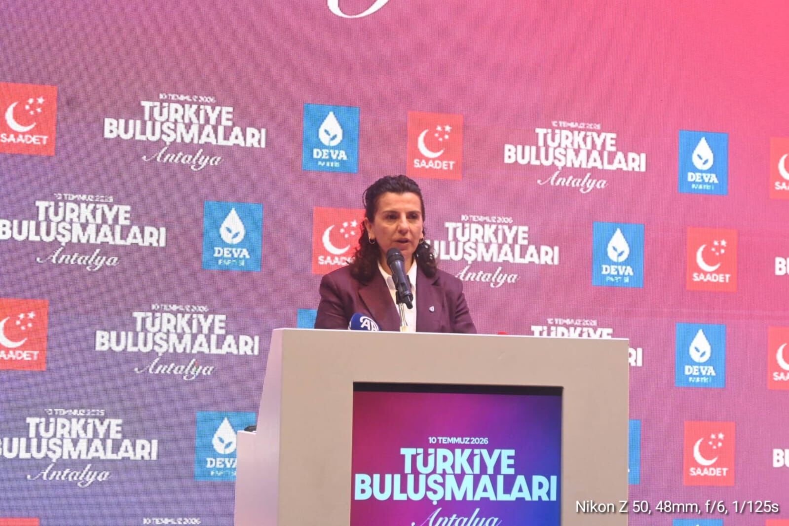 Babacan Ve Arikan Antalyada Is Dunyasiyla Bulustu (2)-1