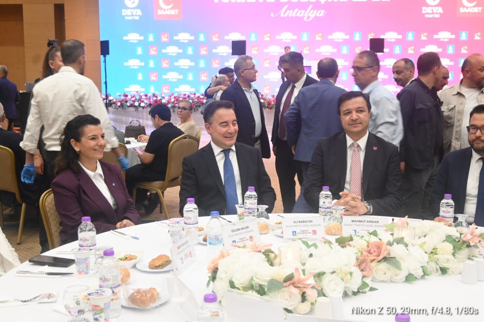 Babacan Ve Arikan Antalyada Is Dunyasiyla Bulustu (3)