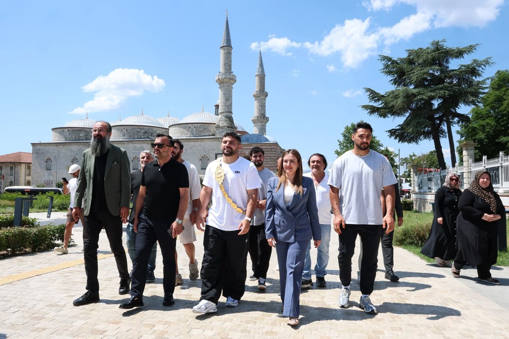 Başkan Vekili Özdemir Ve Başpehlivan Erkan Taş’tan Anlamlı Ziyaret (9)