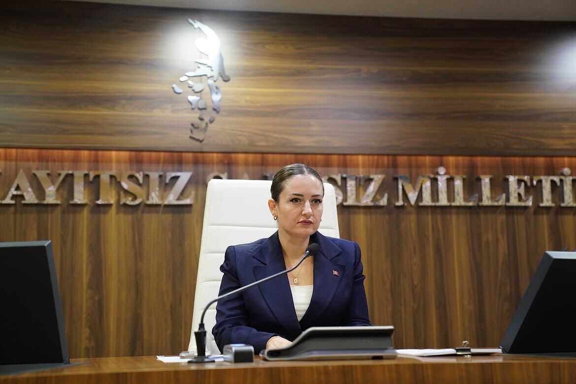 Chp Grup Toplantısı Öncesi Gözler Büşra Özdemir’de (1)