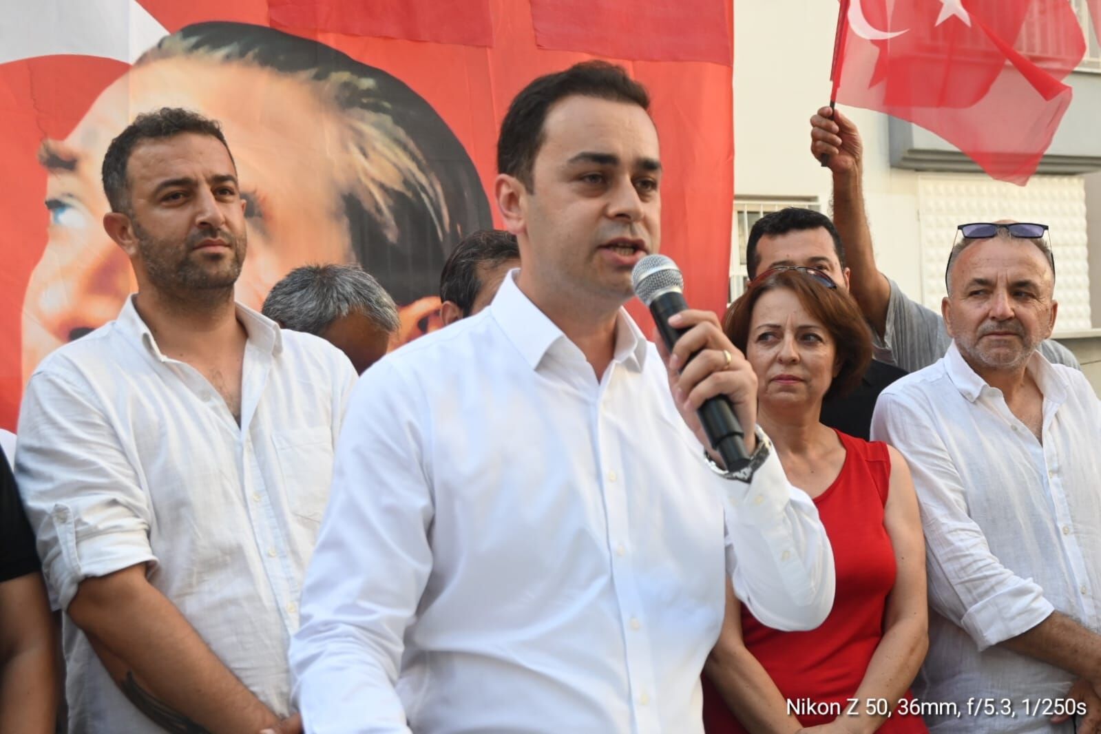 Chpden Istifa Edip Il Binasina Yuruduler (4)