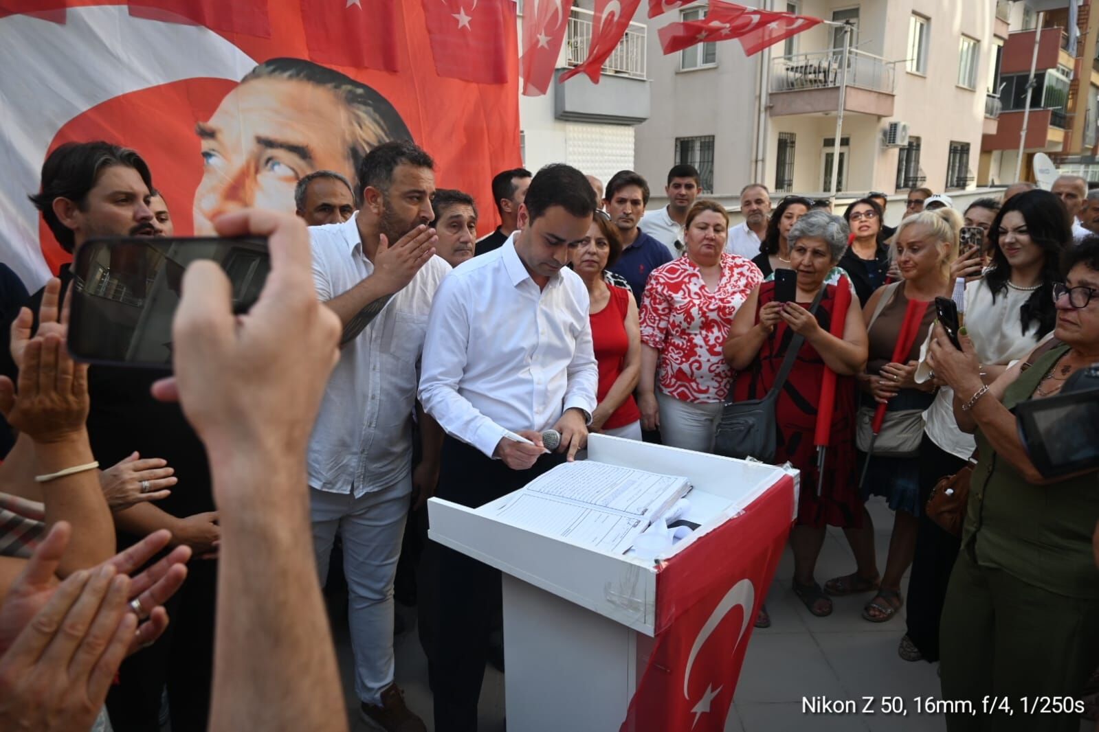 Chpden Istifa Edip Il Binasina Yuruduler (6)