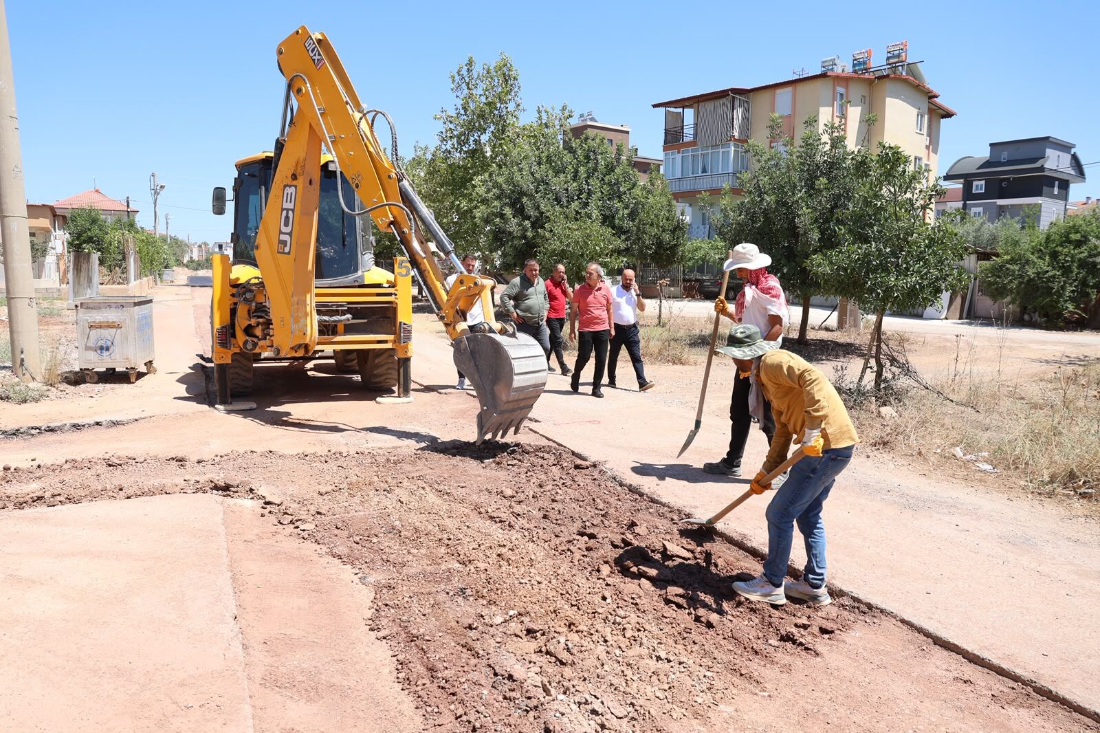 Döşemealtı’nın Farklı Noktalarındaki Çalışmalar Incelendi (2)