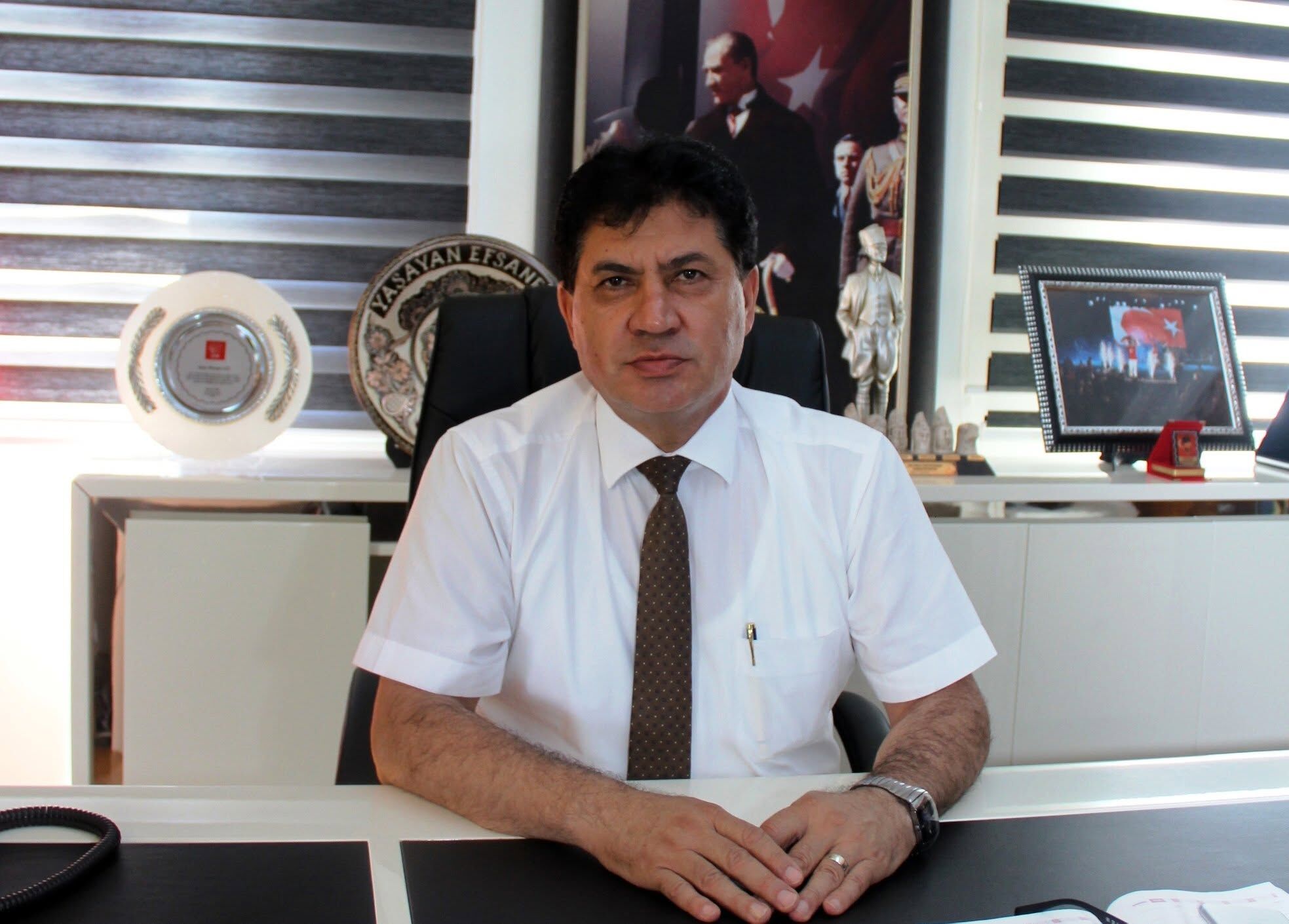 Eski Baskan Gul Kemer Belediyesiine Verdi Veristirdi (2)
