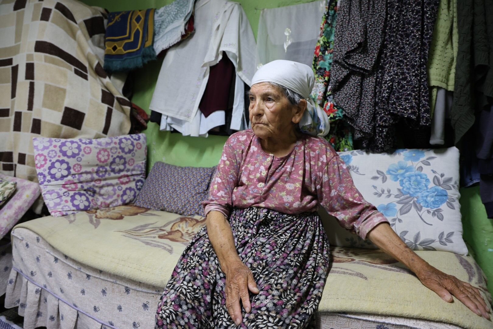 Hayatta Kimsesi Kalmayan Ümmü Ninenin Hayatı Yürekleri Burktu (3)