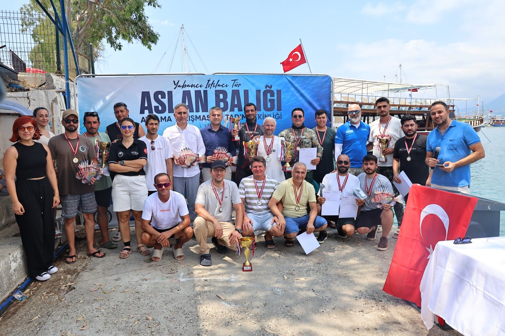 İstilacı Tür Aslan Balığını Önce Avladılar, Sonra Tadına Baktılar (3)