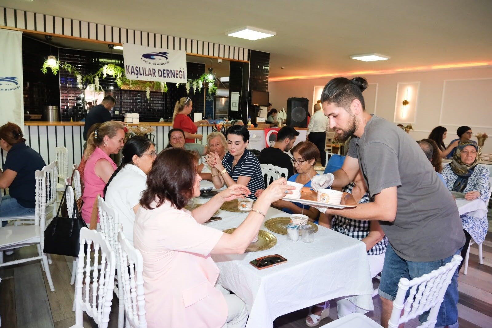 Kaşlılar Derneği’nden Birlik Ve Bereket Buluşması (6)