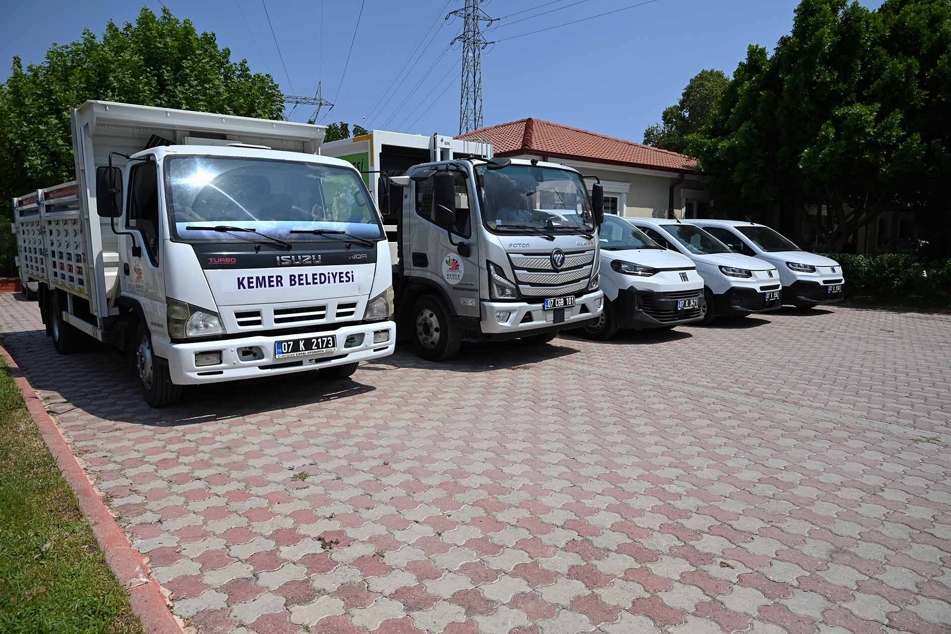 Kemer Belediyesi Düğmeye Bastı Araç Filosu Büyüyor (3)