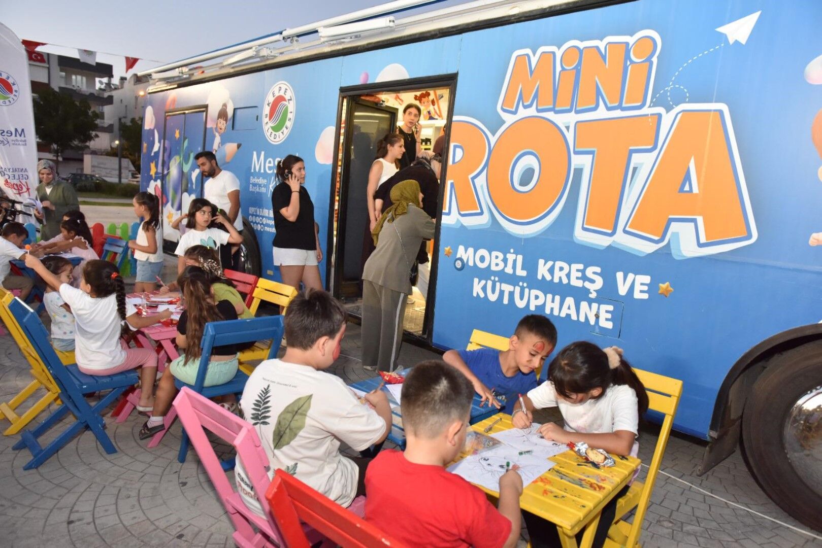 Kepez Belediyesi Çocukların Yüzünü Güldürüyor (1)