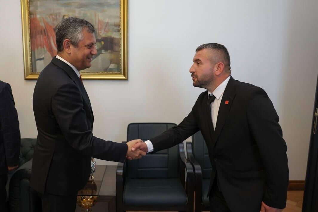 Mutlu Kardicli Ozgur Ozel