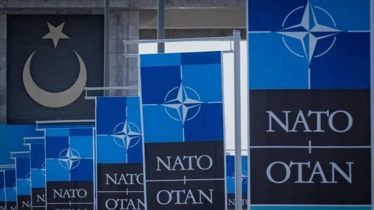 Nato Protestosu Tutuklamayla Sonuclandi (1)-1