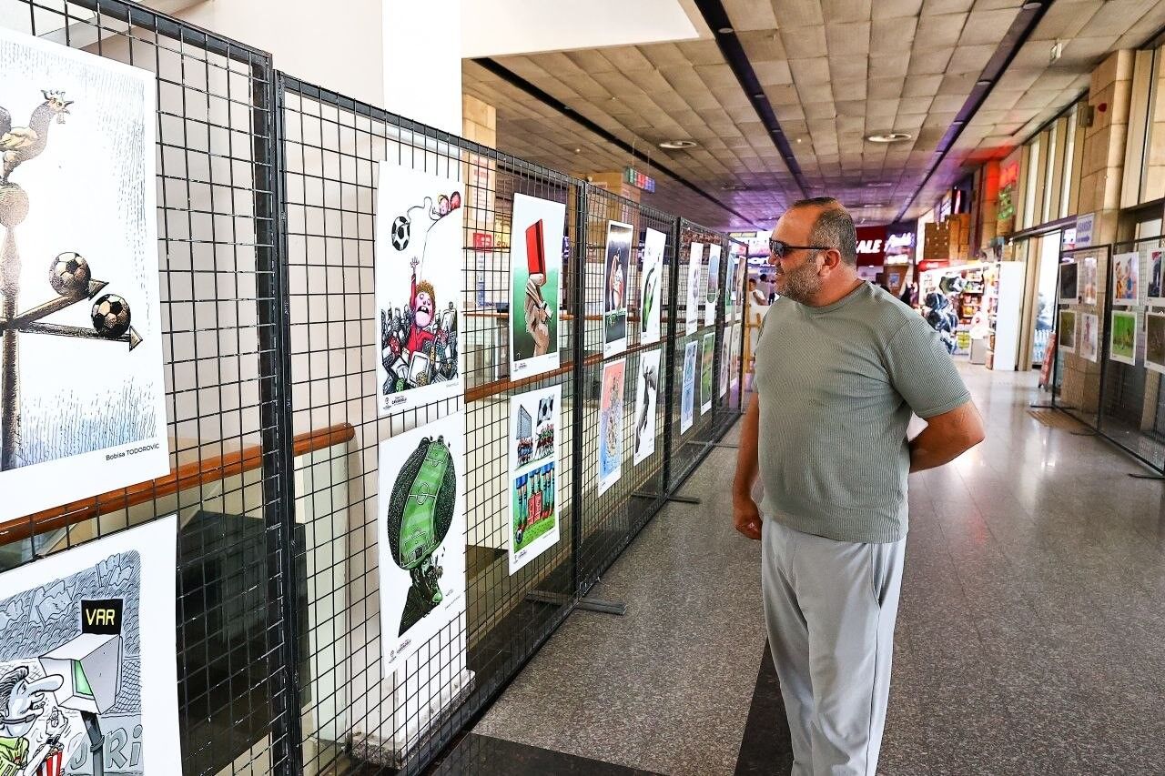 Odullu Karikaturler Otogarda Sergilendi (3)