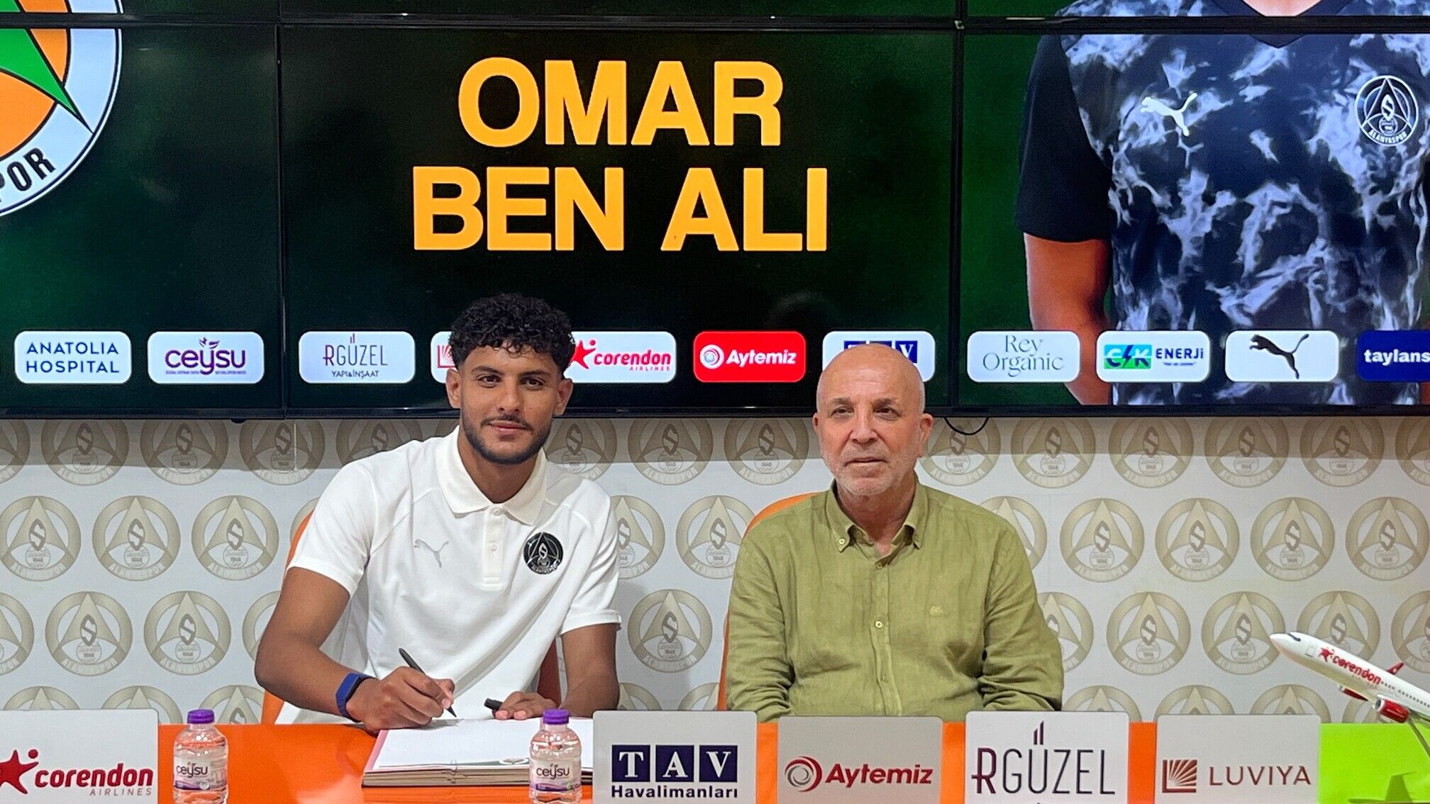 Omar Ben Ali Resmen Alanyasporda (4)