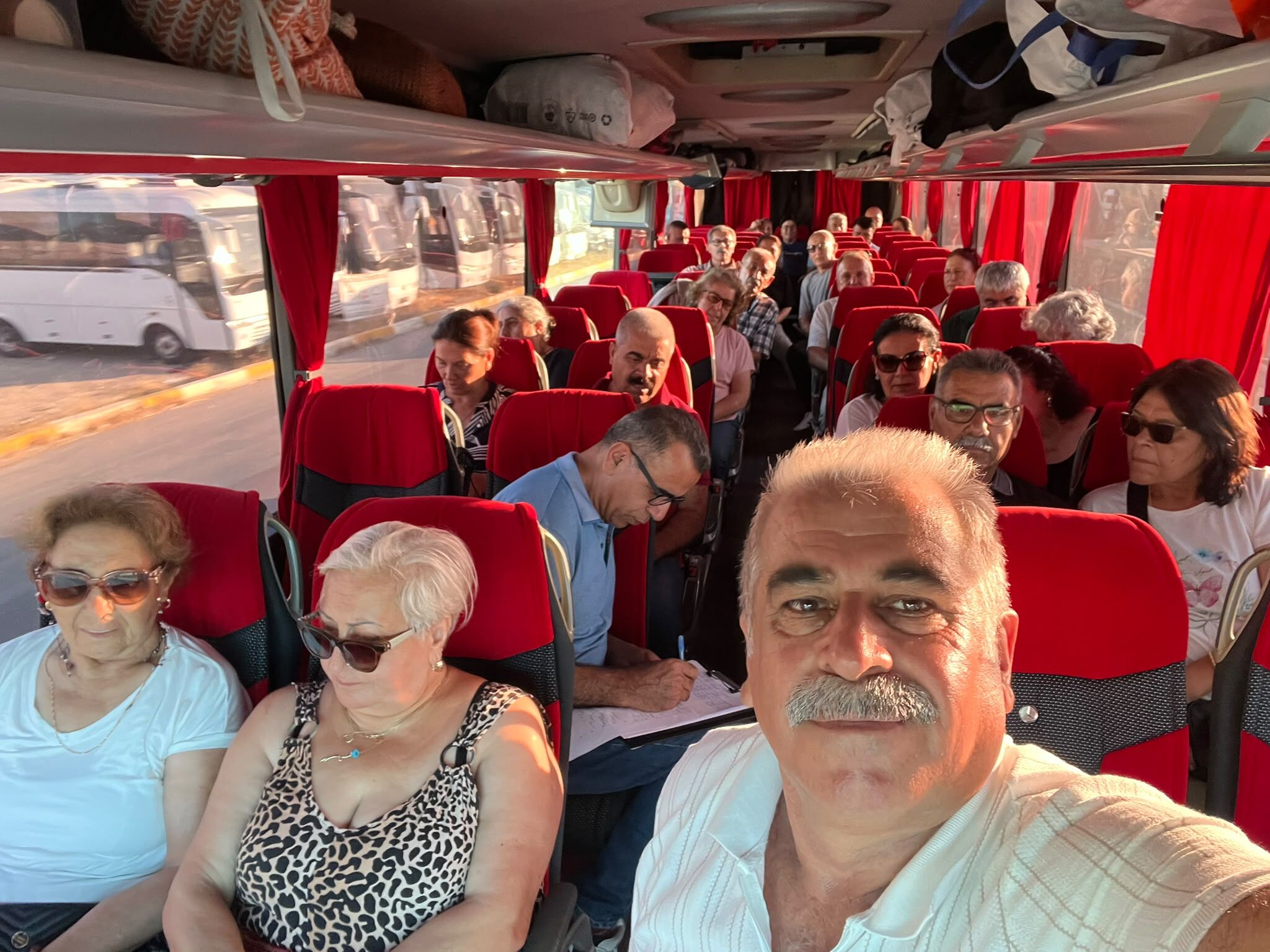 Pir Sultan Abdal Kultur Dernegi Altinova Subesi Sivas Yolunda (3)
