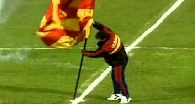 Saraçoğlu’na Galatasaray Bayrağı Diken Souness, Antalya’da Sporcularla Buluştu (2)