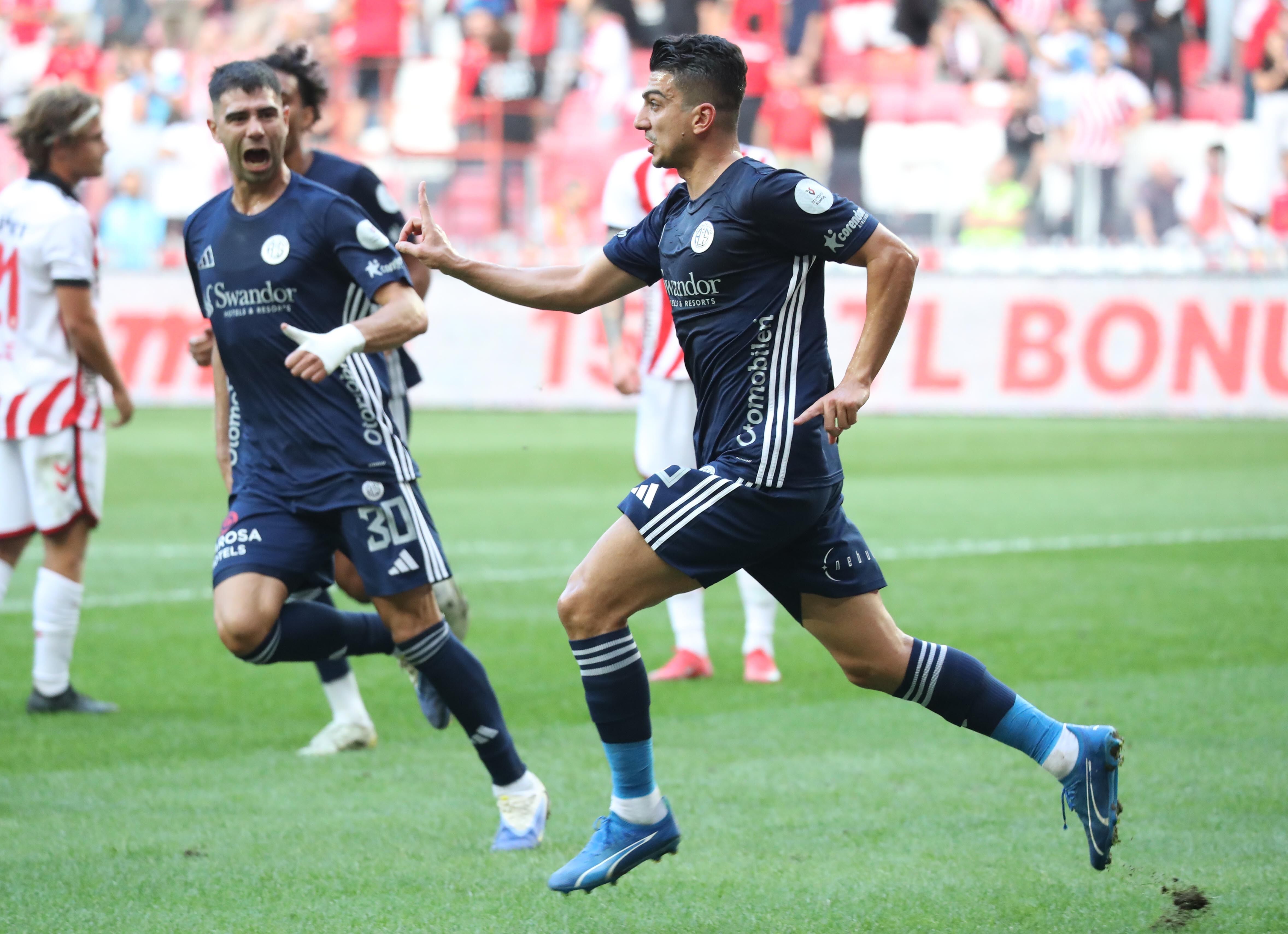 Soner Ve Erdoğan Antalyasporda Kaldı (3)