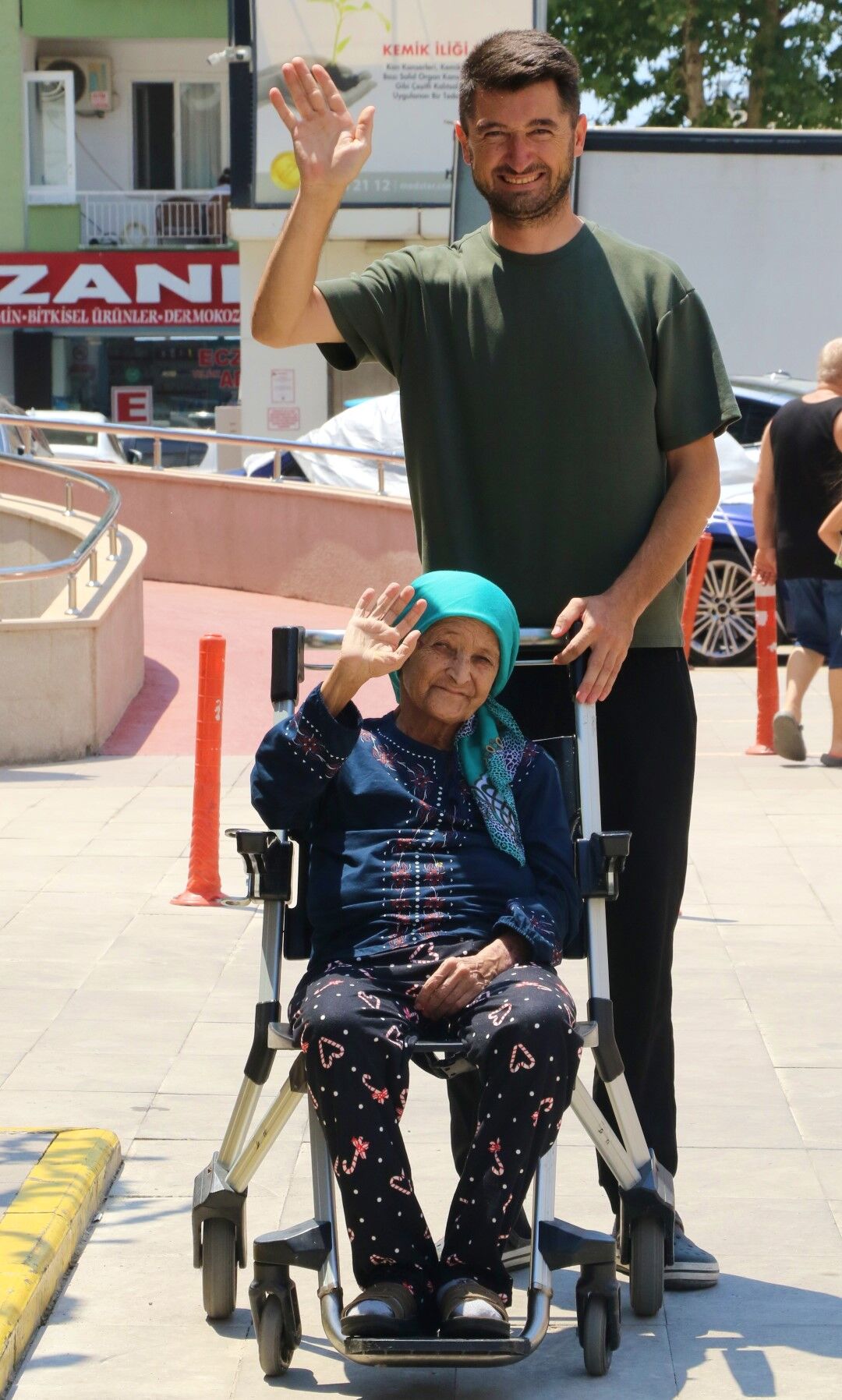 Yıllar Önce Yaptığı Bağış Annesinin Hayatını Kurtardı (4)