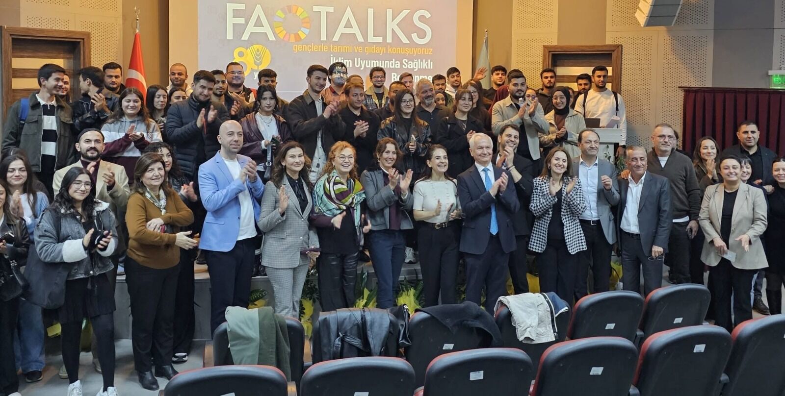 Akdeniz Üniversitesi Ziraat Fakültesi’nde Istifa Şoku (5)