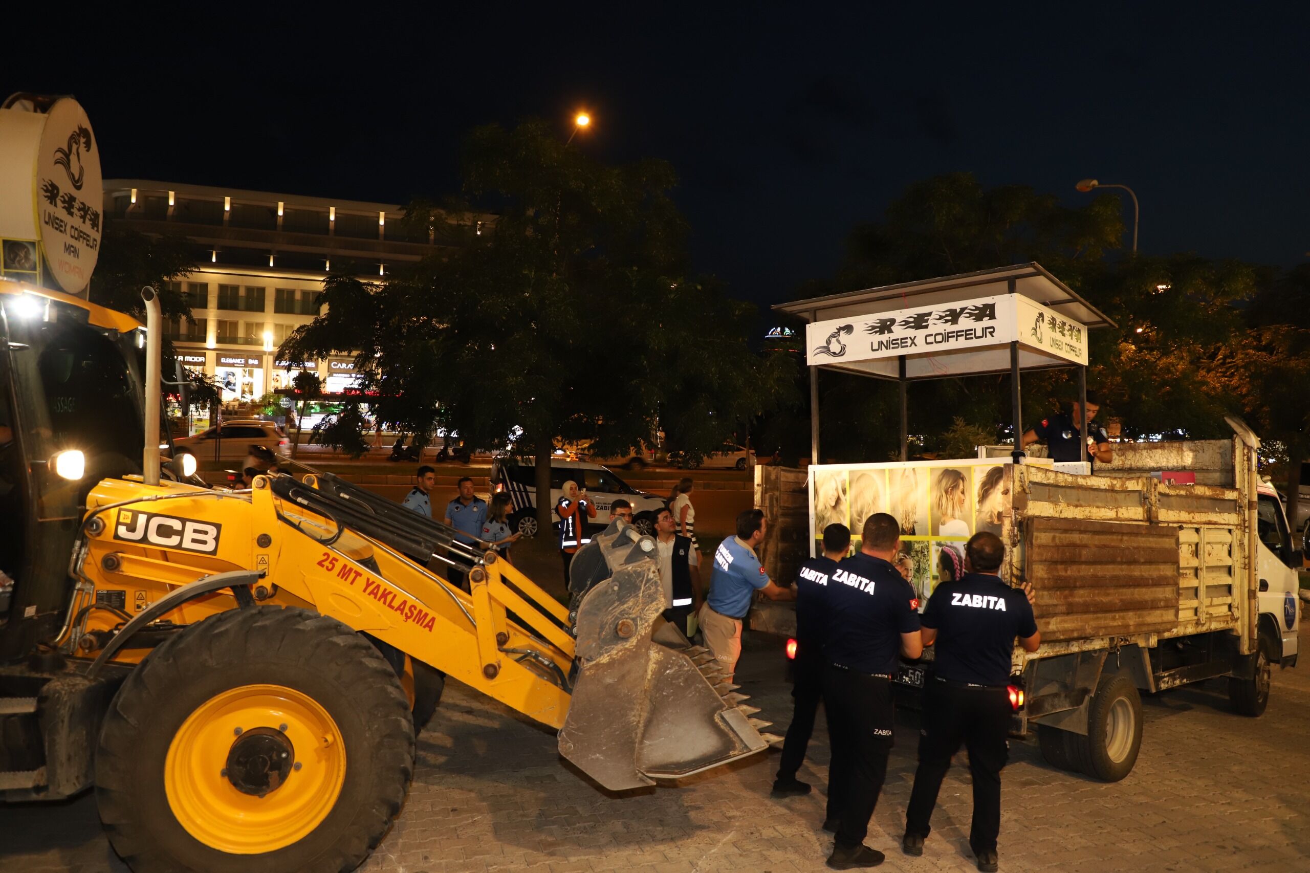 Antalya Aksu’da Yollar Denetim Altında (4)