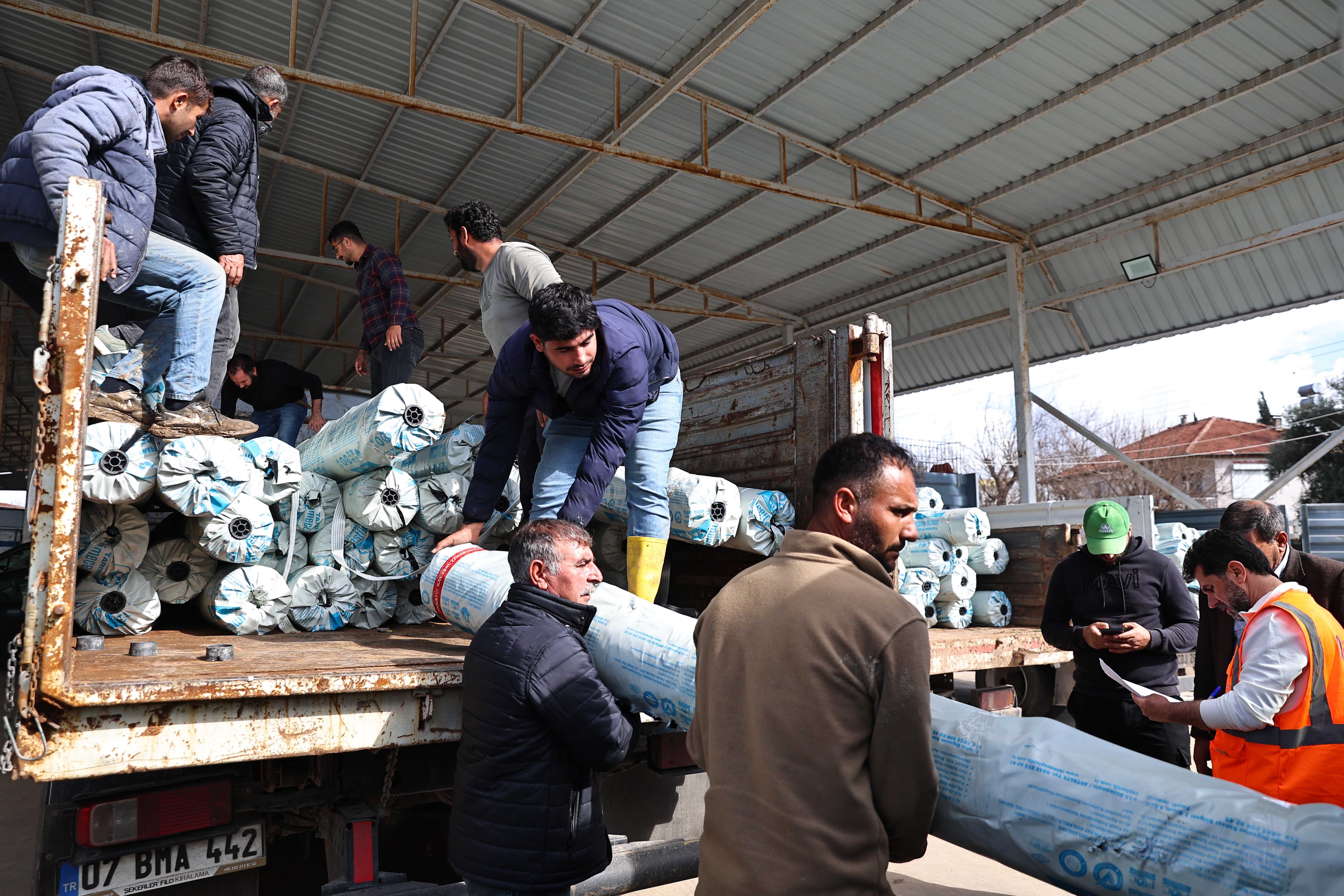 Antalya Büyükşehir Afetzede Üreticilerine Dev Destek (3)
