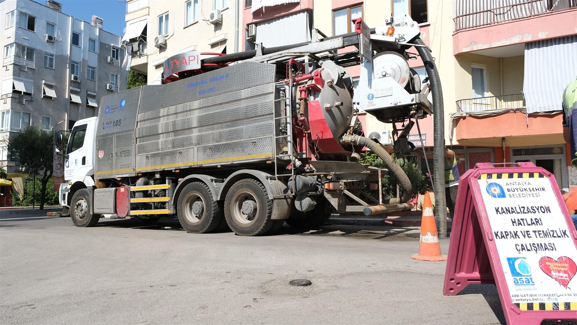 Antalya Büyükşehir Belediyesi’nden Büyük Temizlik (1) (Large)